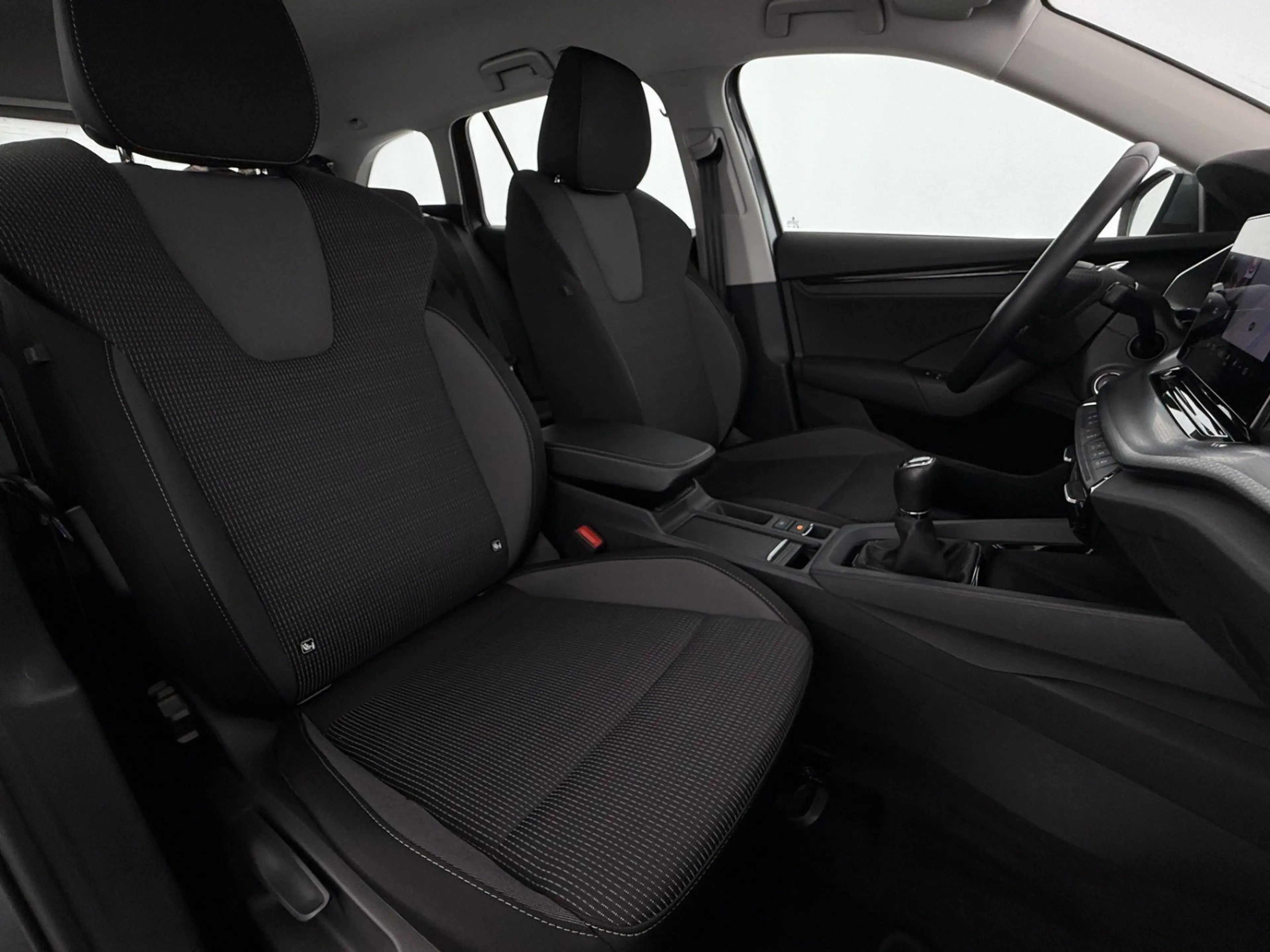 Skoda Octavia Combi 2.0 TDI Ambition LED RADAR NAVI PDC — photo 15