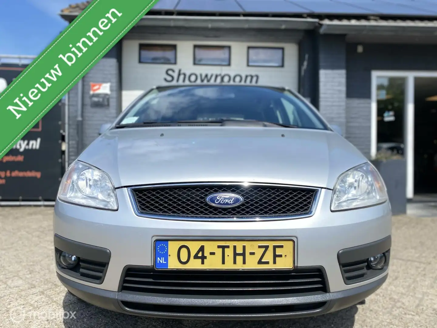 Ford Focus C-Max 1.8-16V Futura *airco*trekhaak*cruisecontrol Grijs - 2
