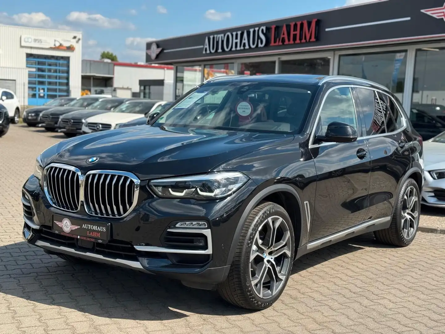 BMW X5 xDrive 30 d xLine"PANO"360°KAM"SOFT CLOSE"AHK Schwarz - 2