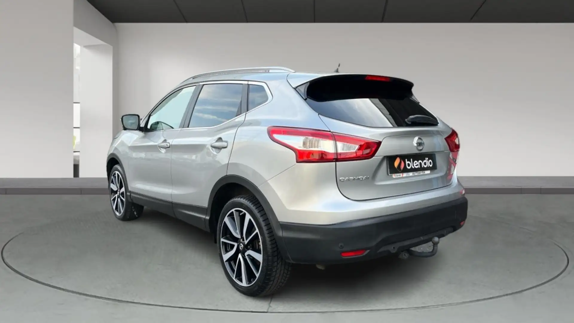 Nissan Qashqai 1.2 DIG-T TEKNA ALCANTARA 115 5P Gris - 2
