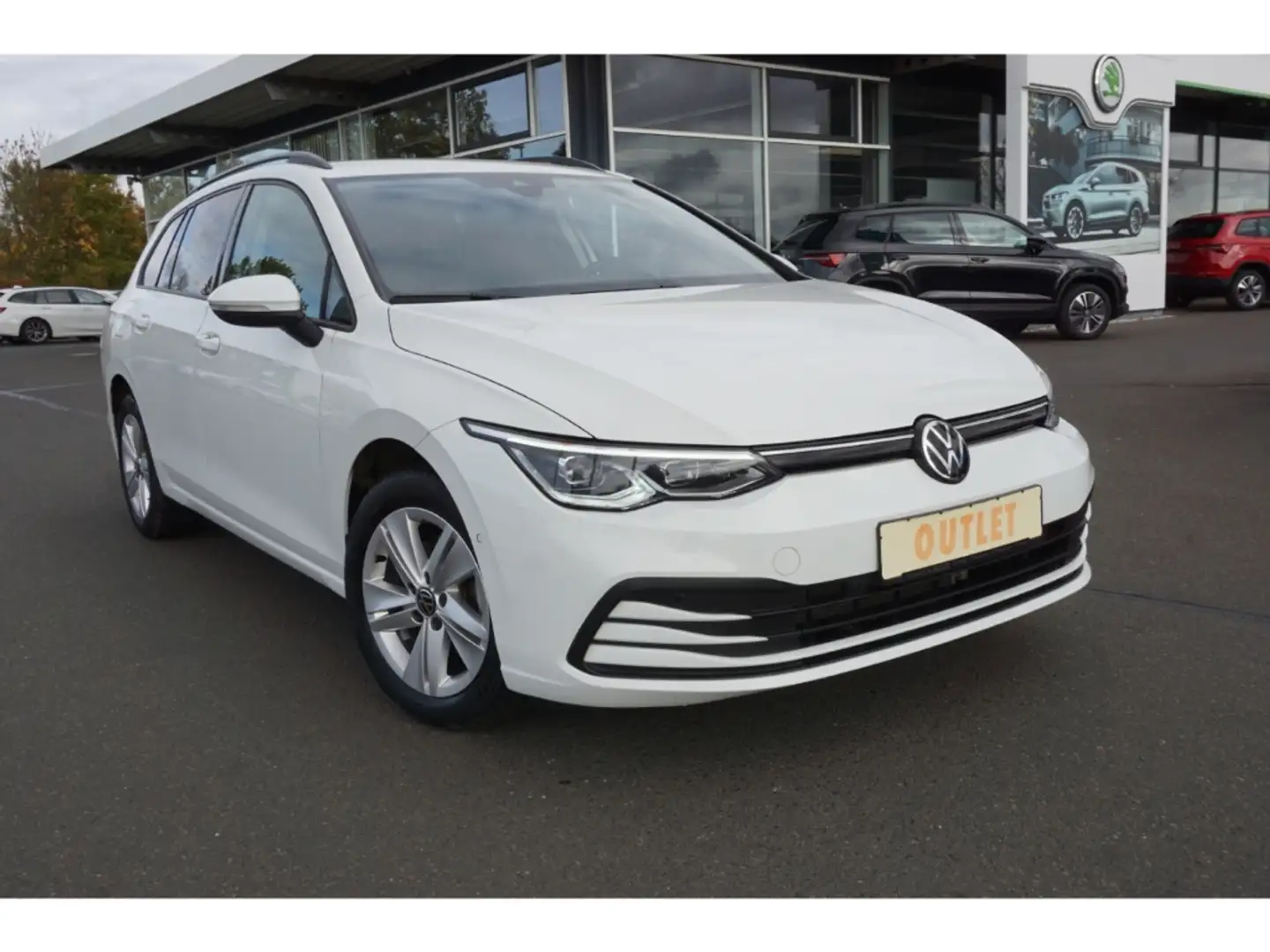 Volkswagen Golf VIII Var.1.5TSI-LED-Navi-Sitzhz-AbstTempo-Klimaaut Weiß - 1