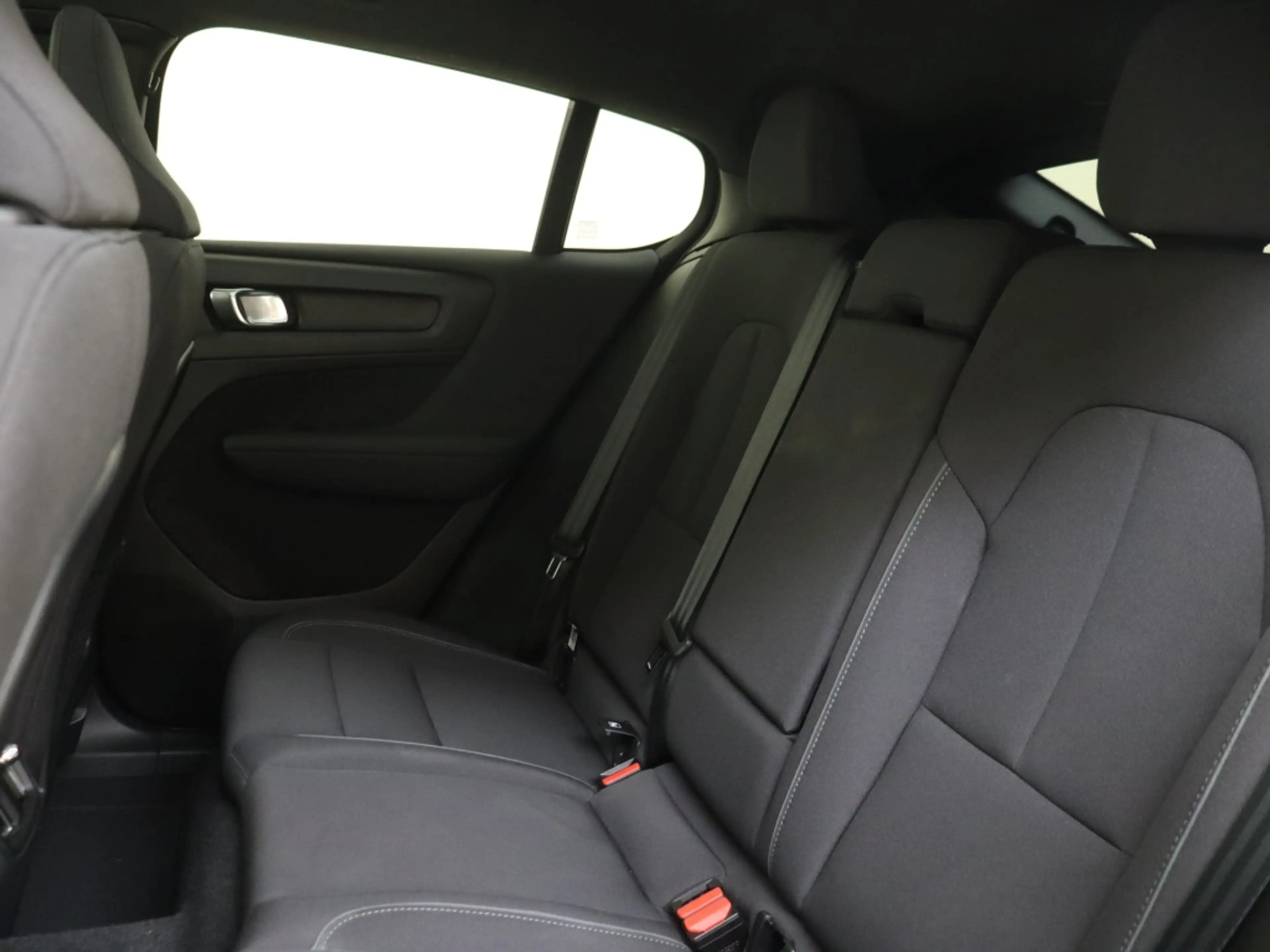 Volvo C40 Recharge Core 69kWh | Stoel-/Stuurverwarming | All — photo 8