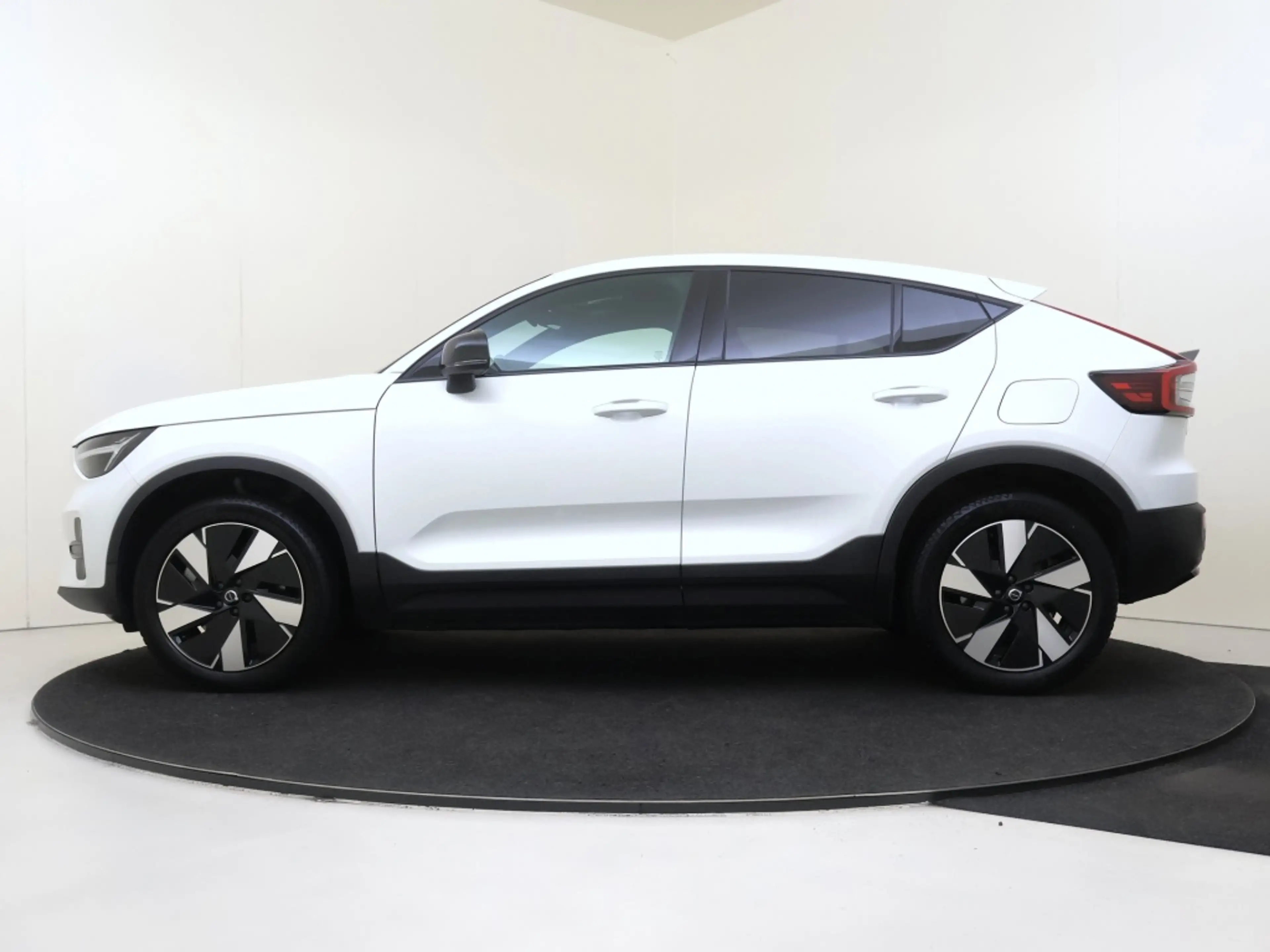 Volvo C40 Recharge Core 69kWh | Stoel-/Stuurverwarming | All — photo 2