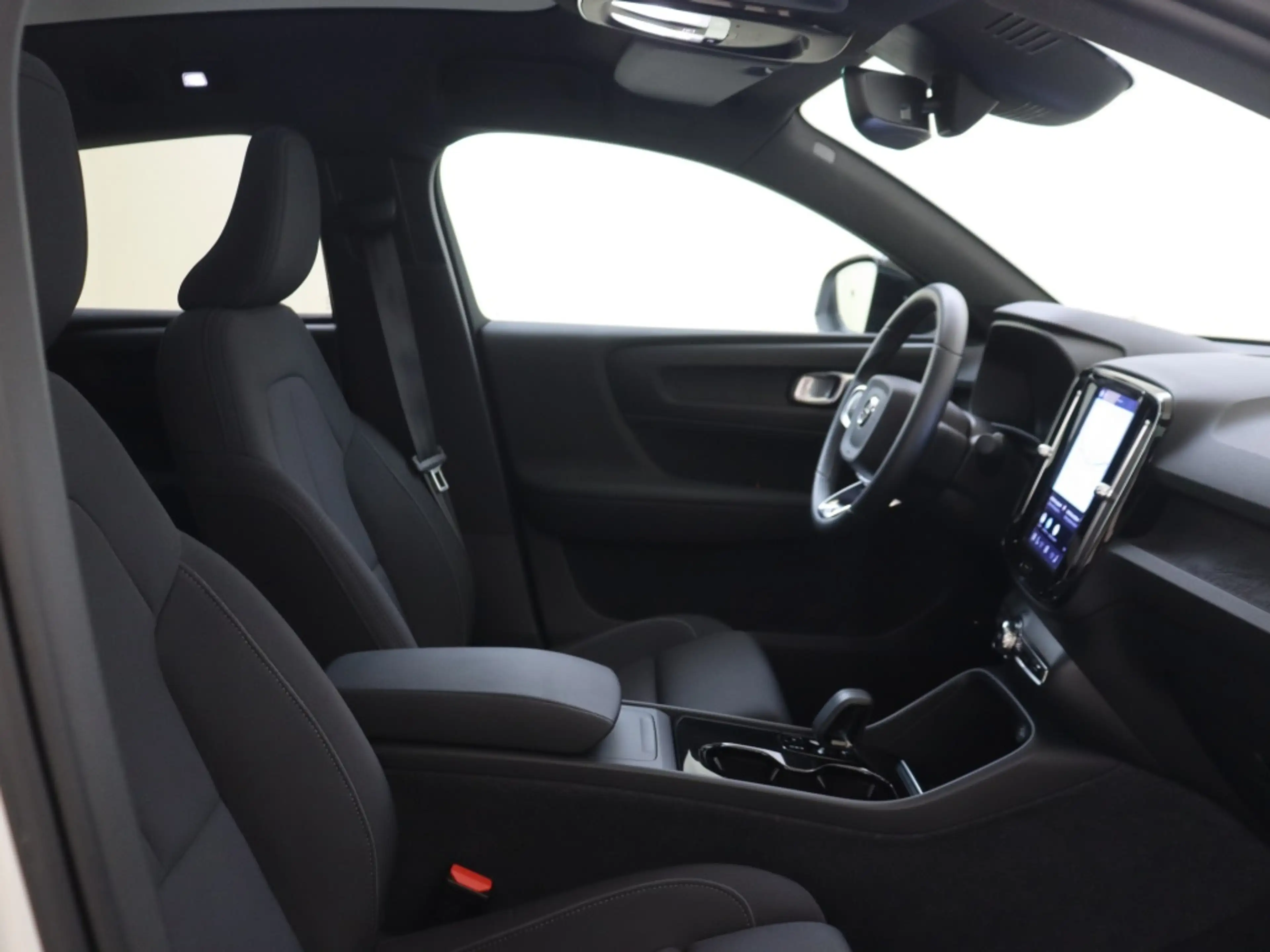 Volvo C40 Recharge Core 69kWh | Stoel-/Stuurverwarming | All — photo 13