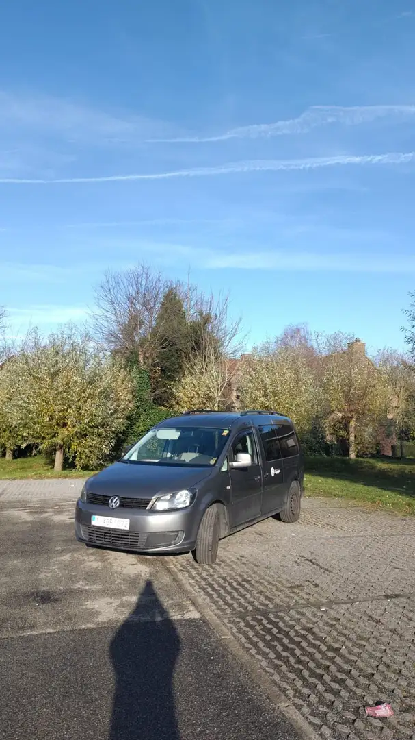Volkswagen Caddy Maxi CNG Gris - 2