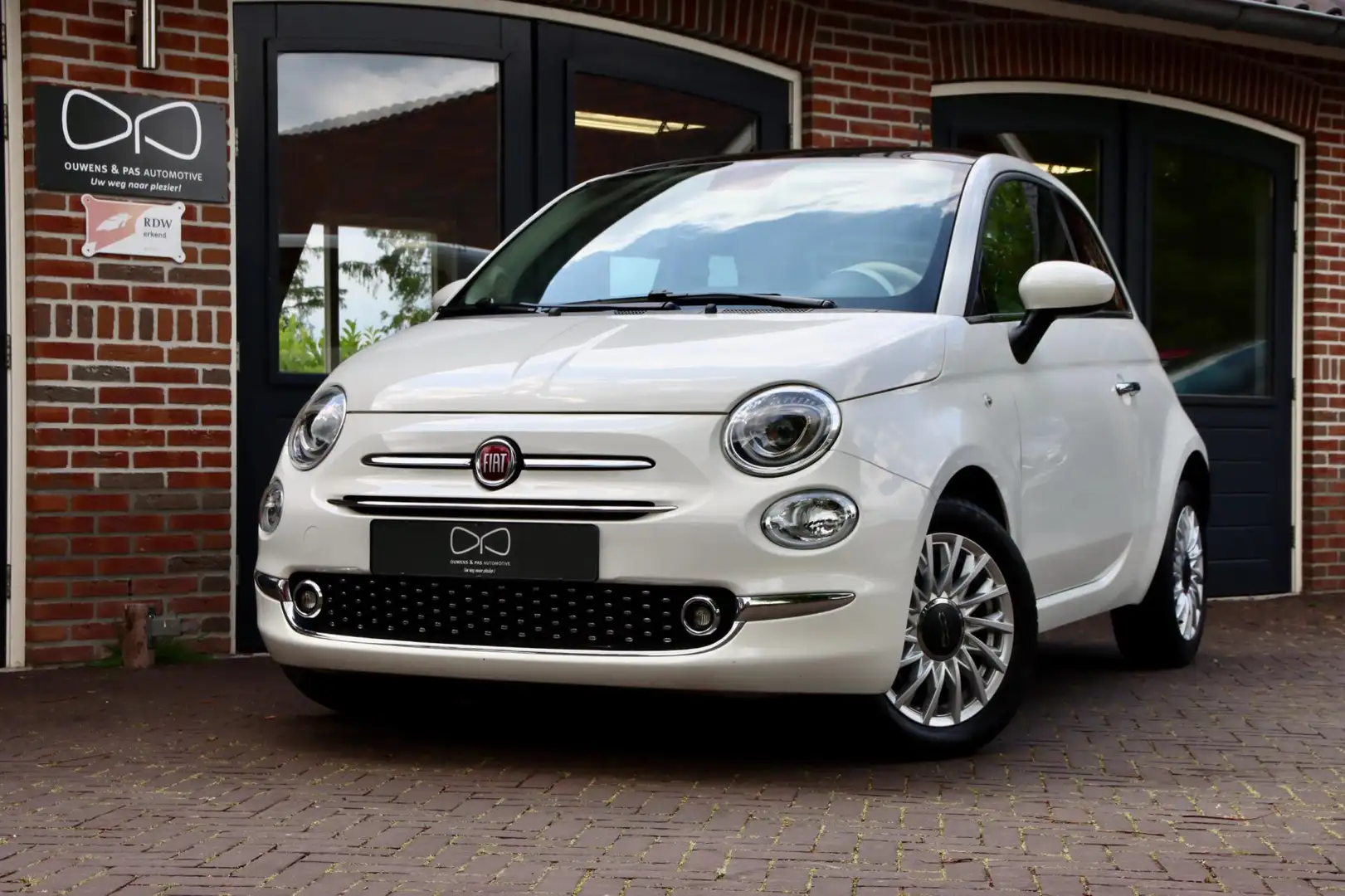Fiat 500 1.2 Lounge | AUTOMAAT | PANORAMA | CRUISE | CARPLA Weiß - 1