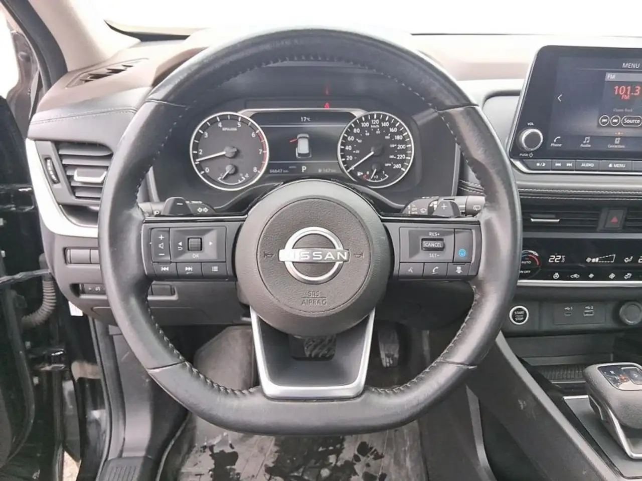 Nissan Rogue снимка Nissan Rogue
