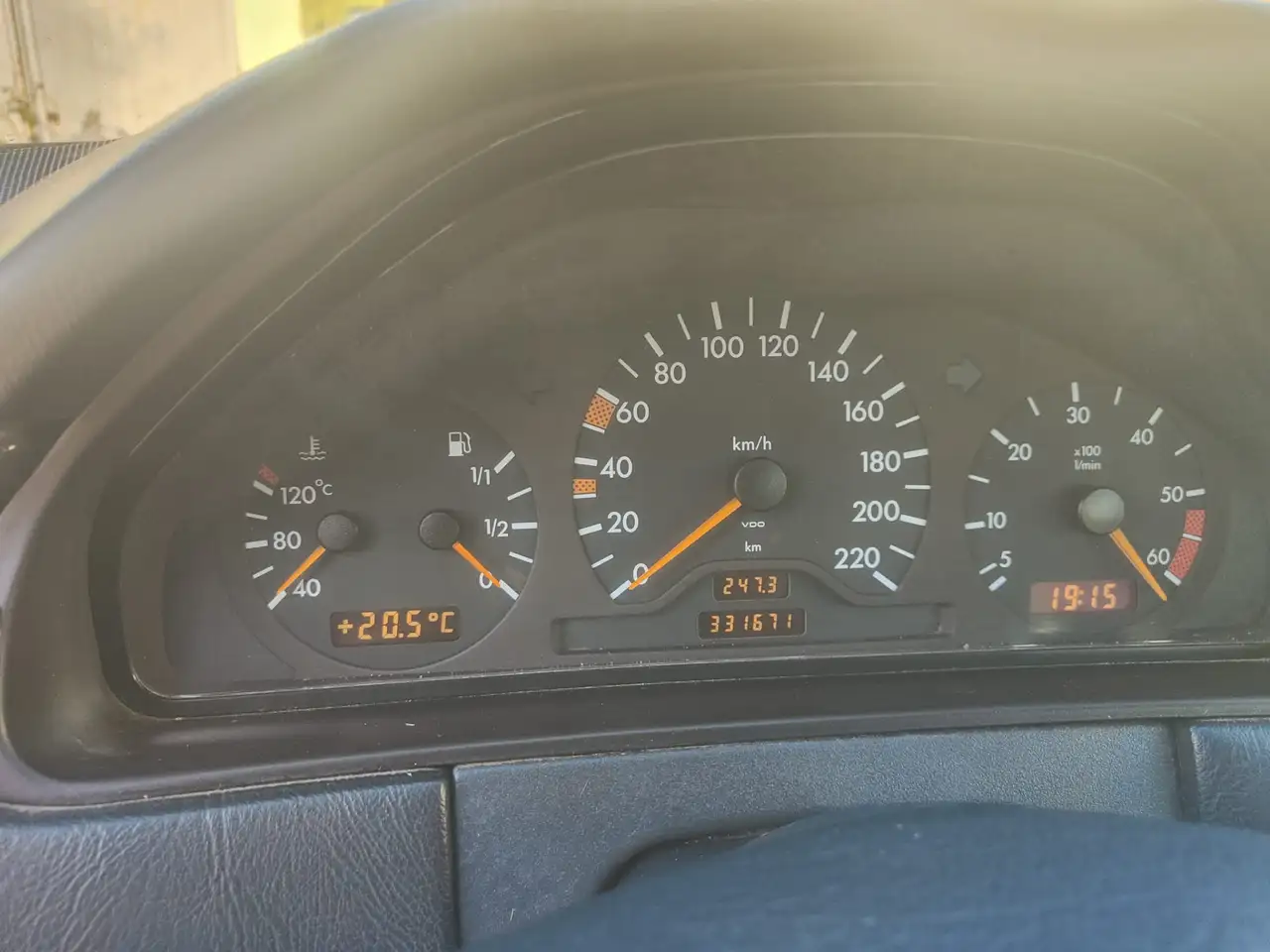 Mercedes-Benz E 250 d Avantgarde, foto 4