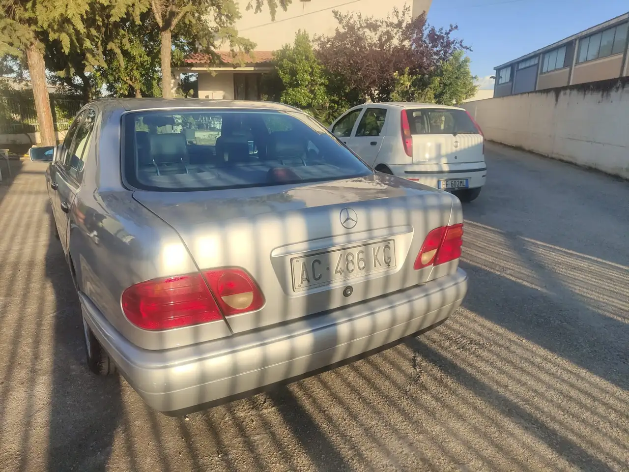 Mercedes-Benz E 250 d Avantgarde, foto 2