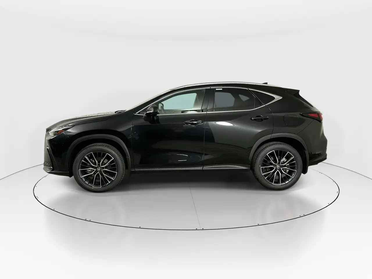 Lexus NX снимка Lexus NX