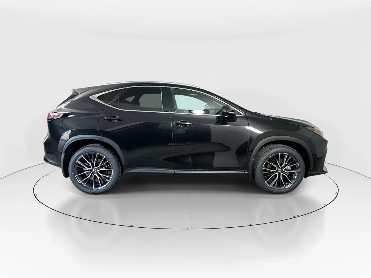Lexus NX снимка Lexus NX