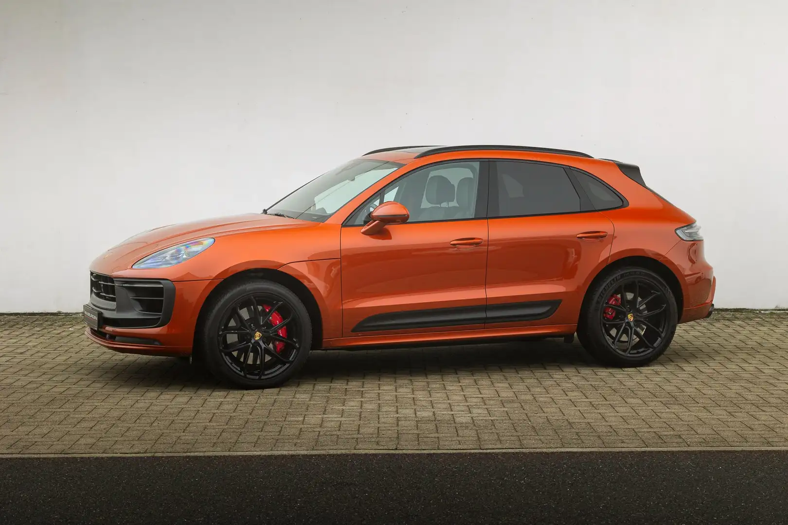 Porsche Macan Macan GTS PDK Oranje - 1