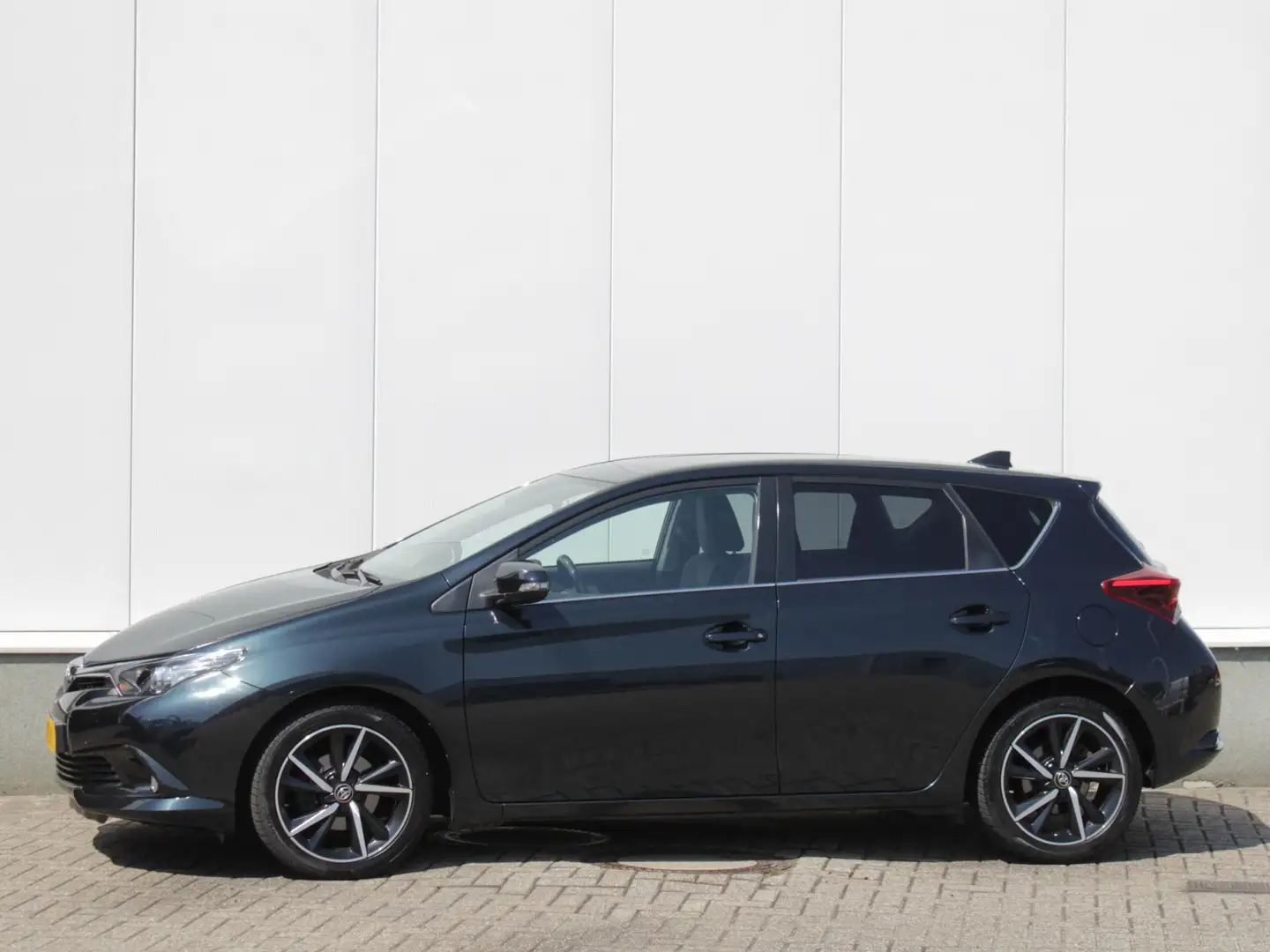 Toyota Auris 1.2T Dynamic | Navi | Cruise | Clima | Trekhaak Noir - 2