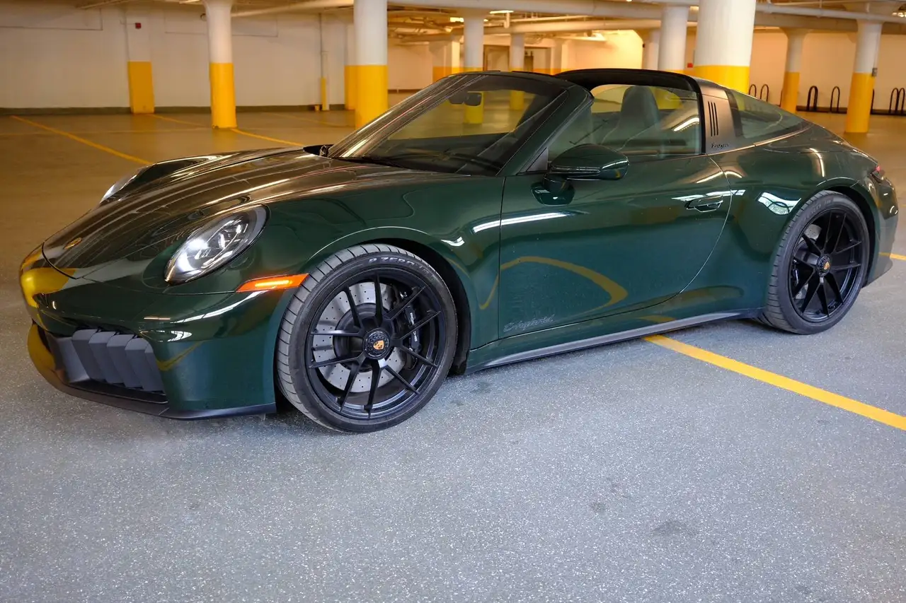 2025 Porsche 911