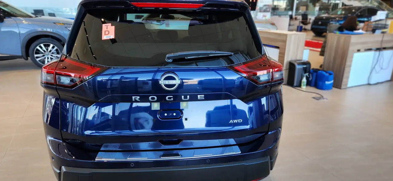Nissan Rogue снимка Nissan Rogue