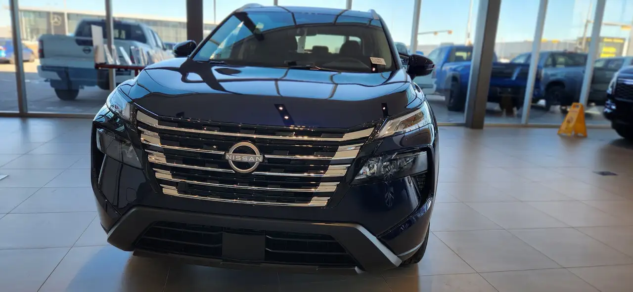 Nissan Rogue снимка Nissan Rogue