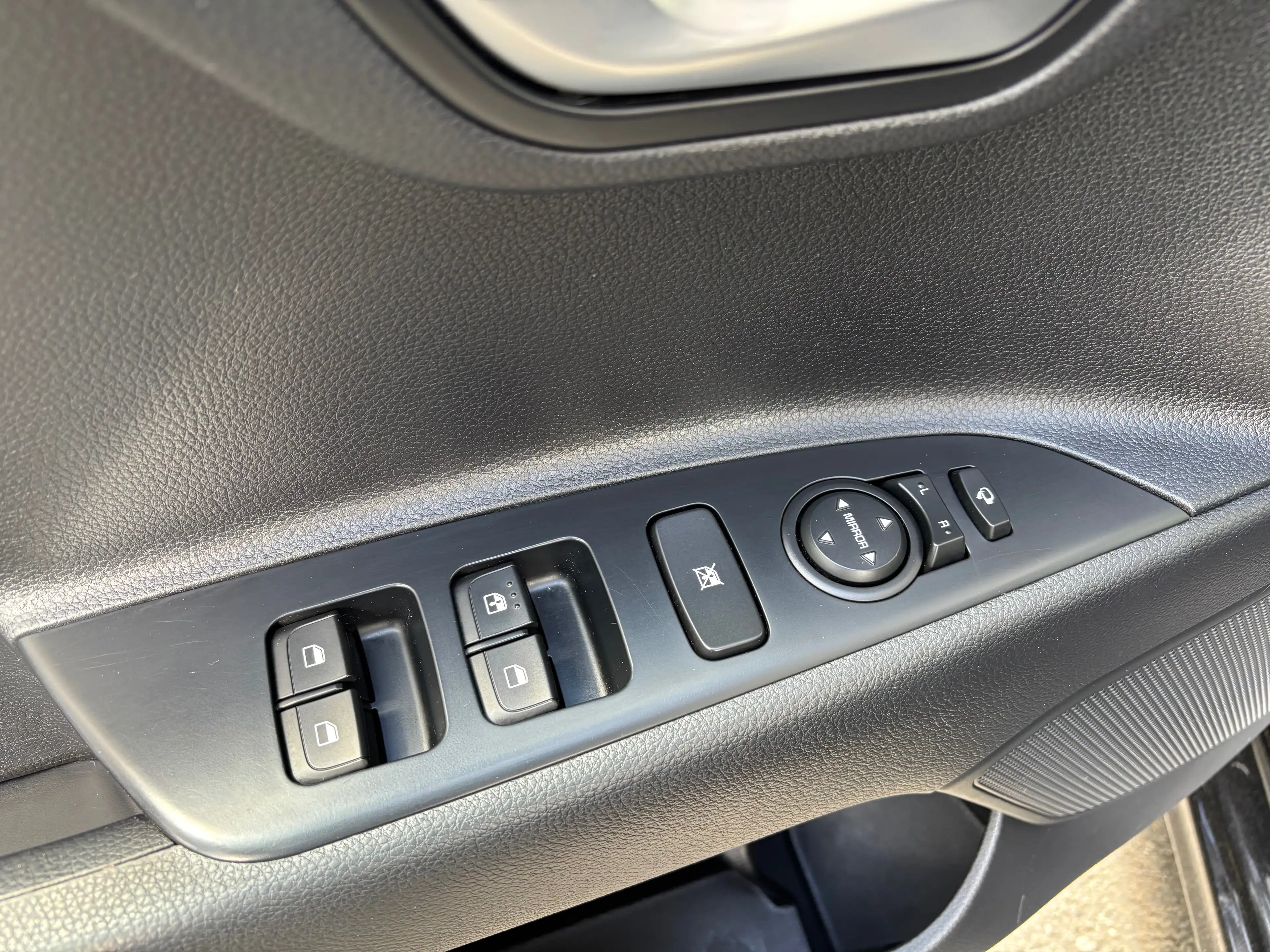 Kia Rio Boîte automatique/1.0 T-GDi Fusion DCT — photo 12