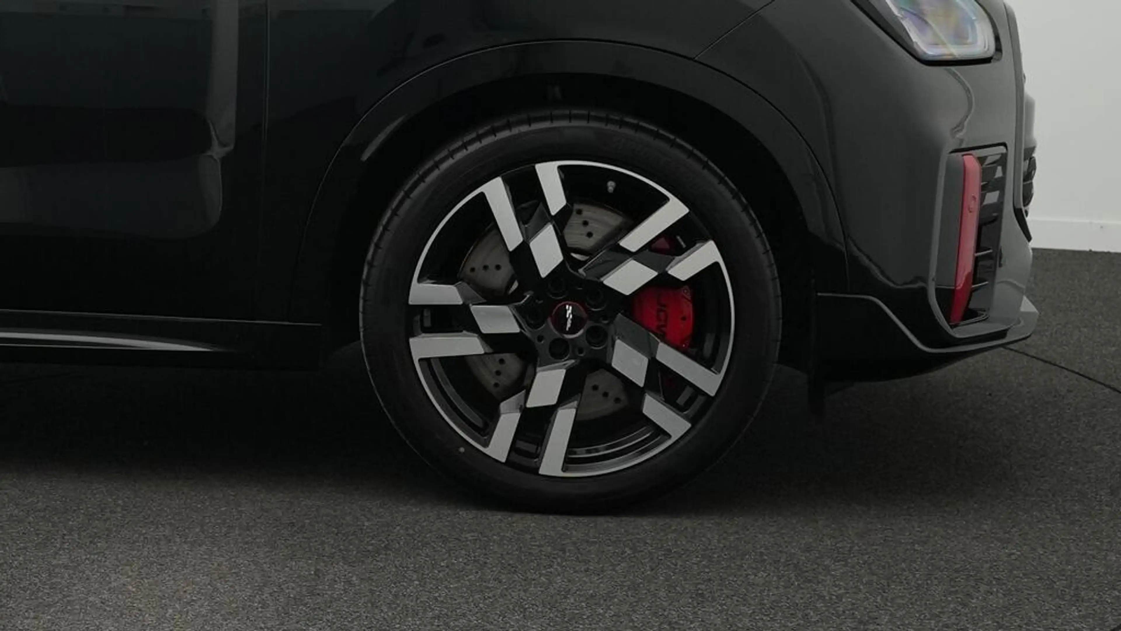 MINI JCW Countryman All4 John Cooper Works Trim — photo 11