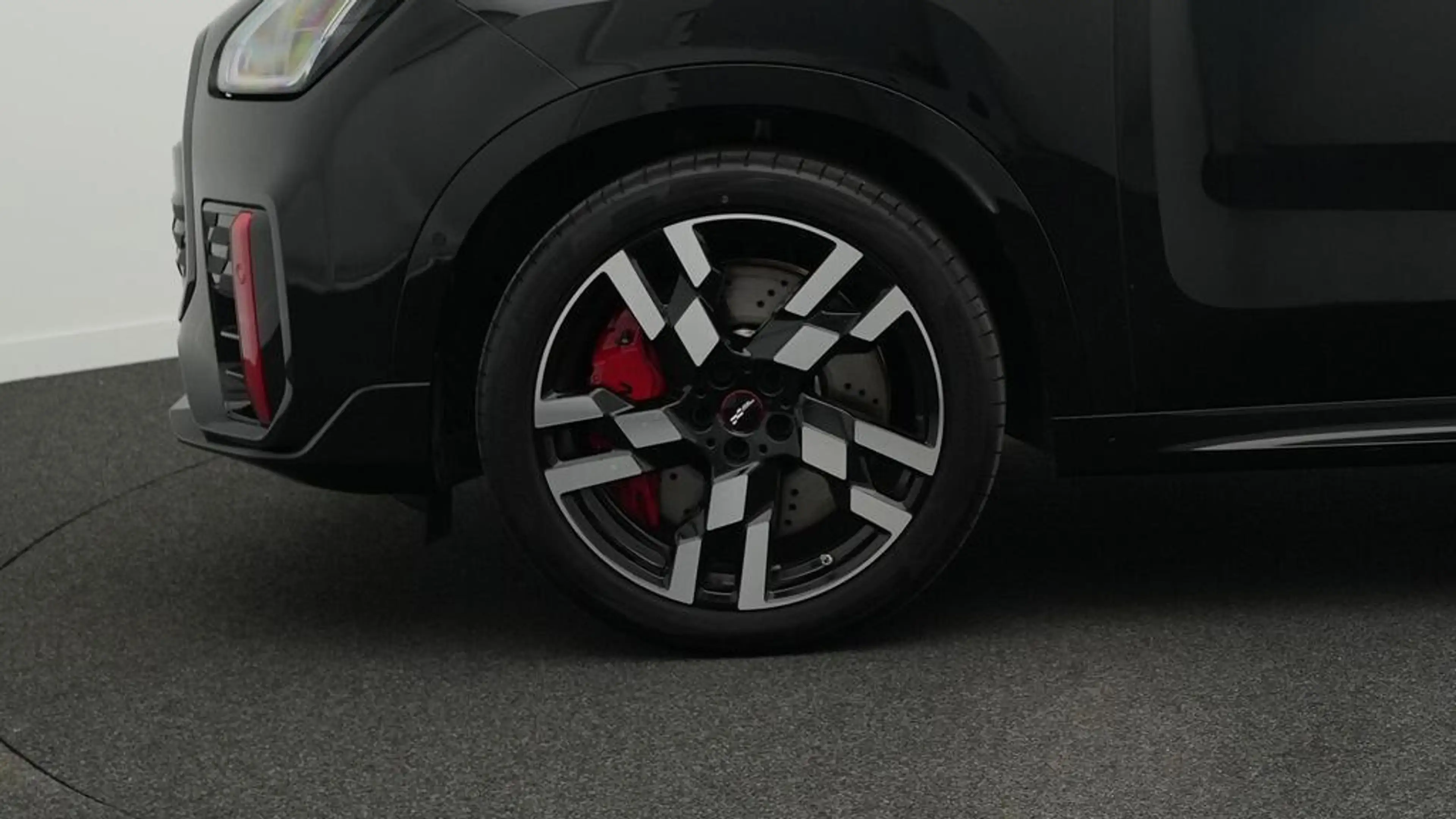 MINI JCW Countryman All4 John Cooper Works Trim — photo 12