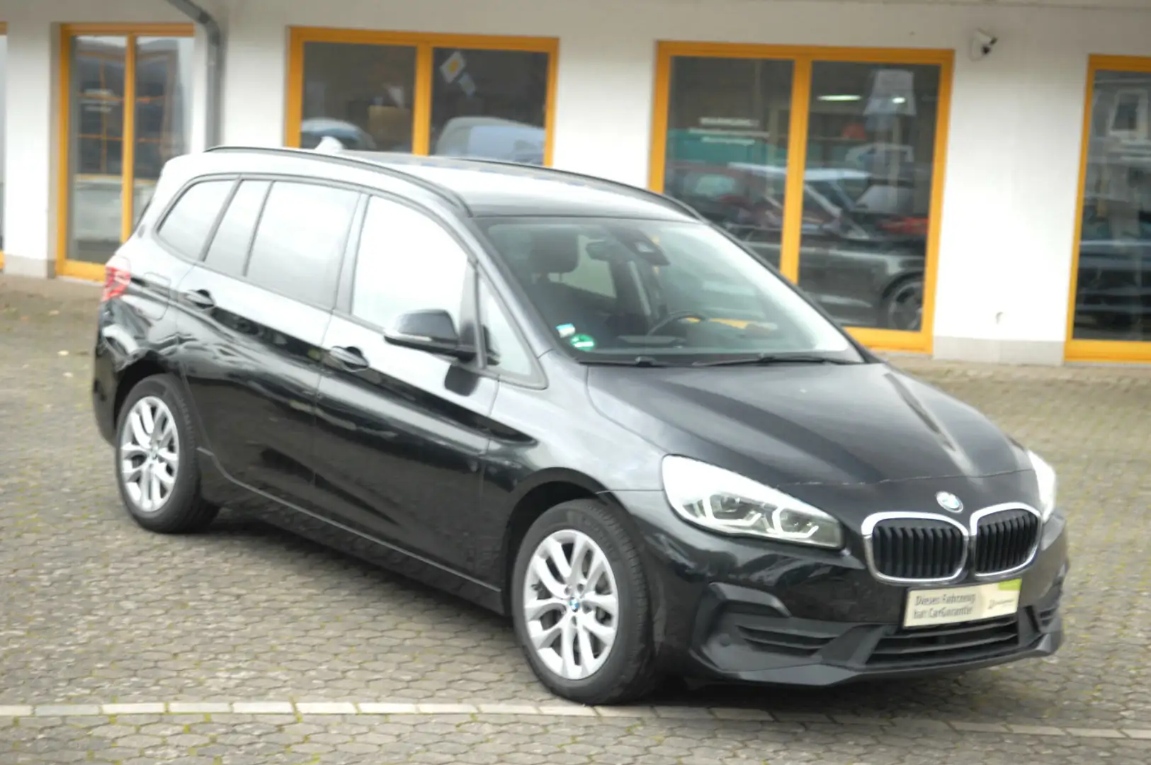 BMW 218 218 d Advantage Navi Automatik LED AHK Schwarz - 2