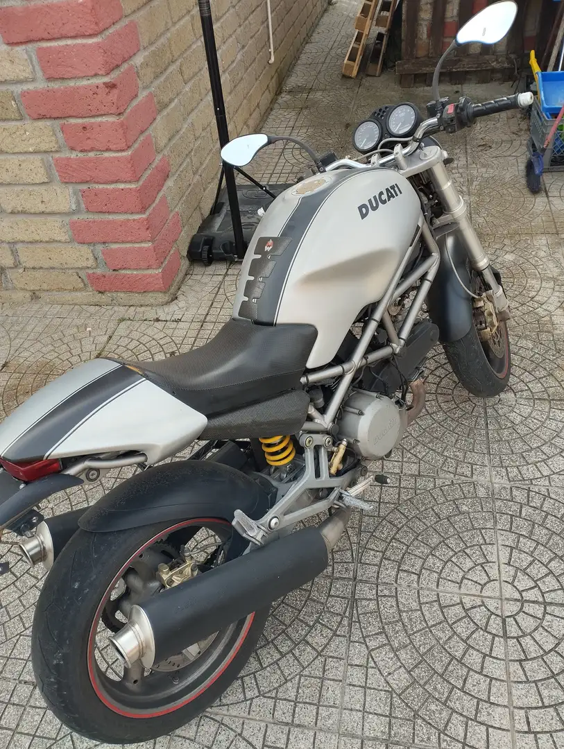Ducati Monster 620 Серебристый - 1