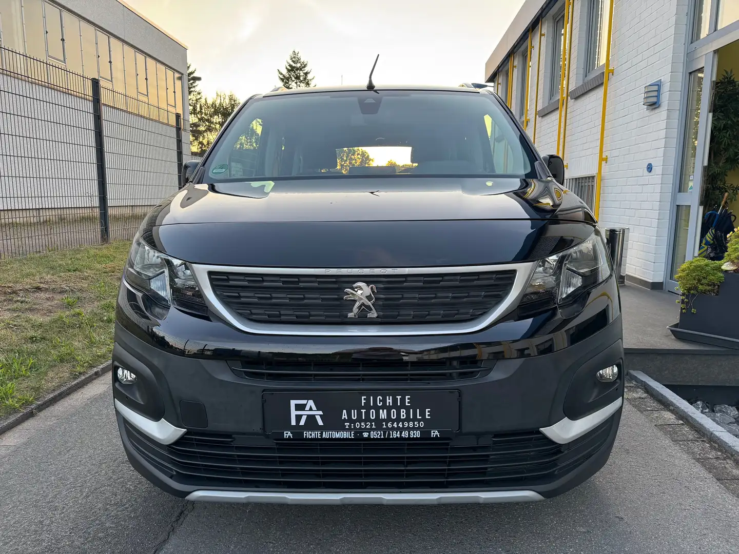 Peugeot Rifter Active L1 Klima Inspektion neu Schwarz - 2