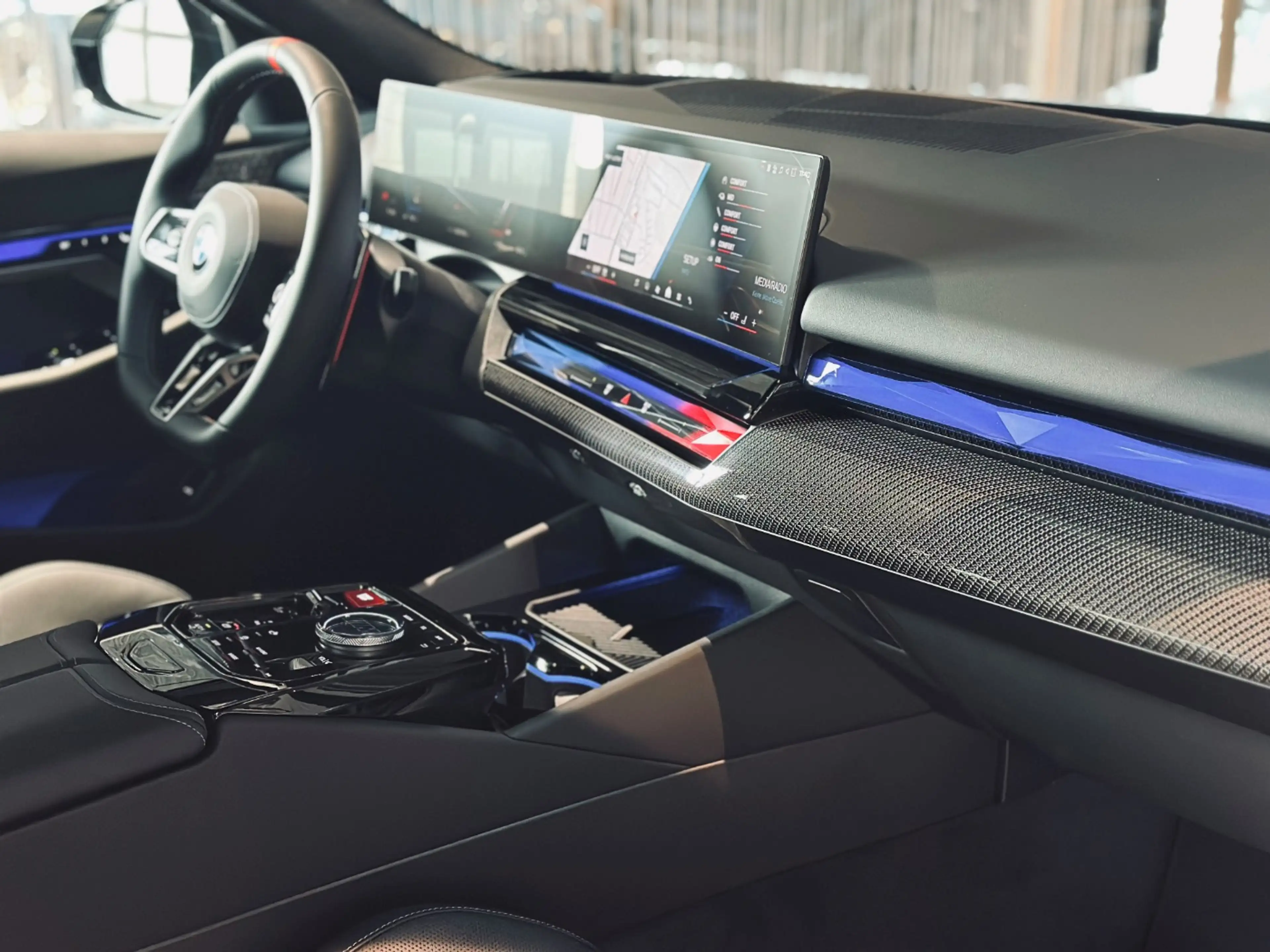 BMW M5 LIMOUSINE. STORM BAY METALLIC LEDER SCHWARZ.++ — photo 13