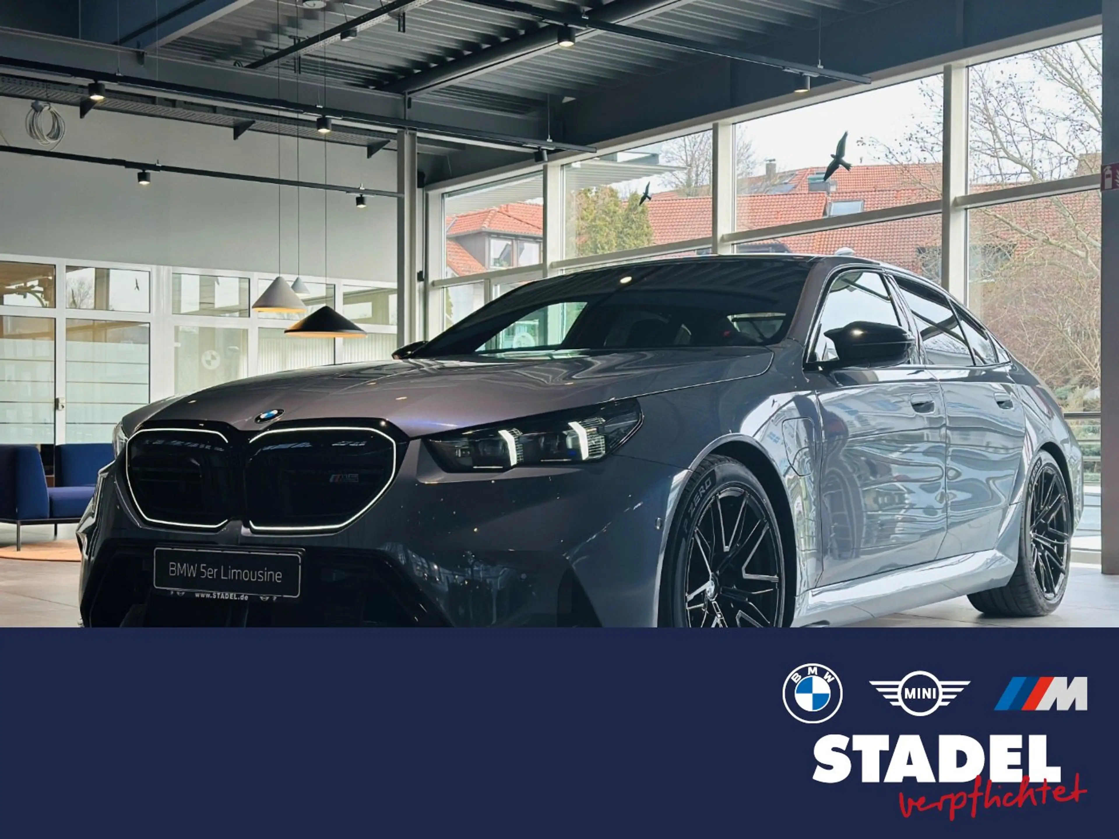 BMW M5 LIMOUSINE. STORM BAY METALLIC LEDER SCHWARZ.++