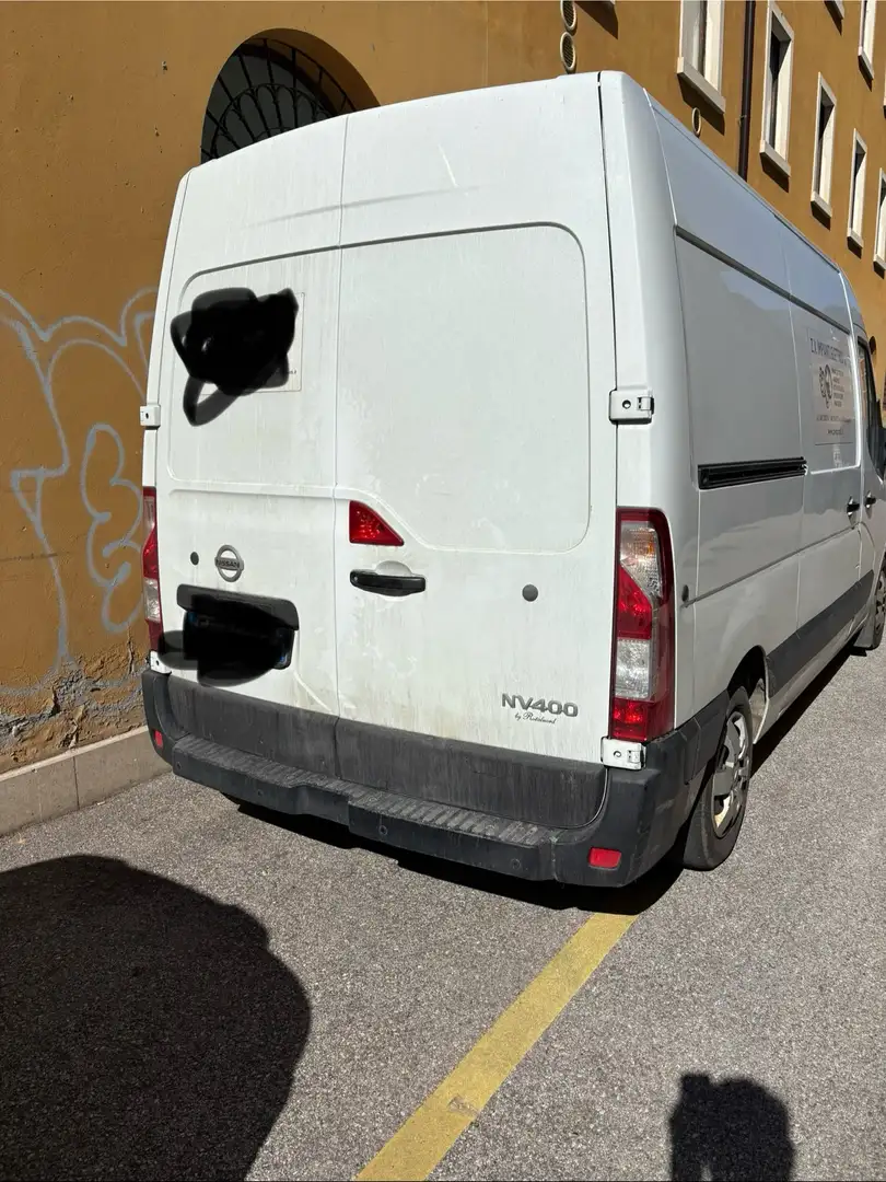 Nissan NV400 rivestimento interno dietro Білий - 1