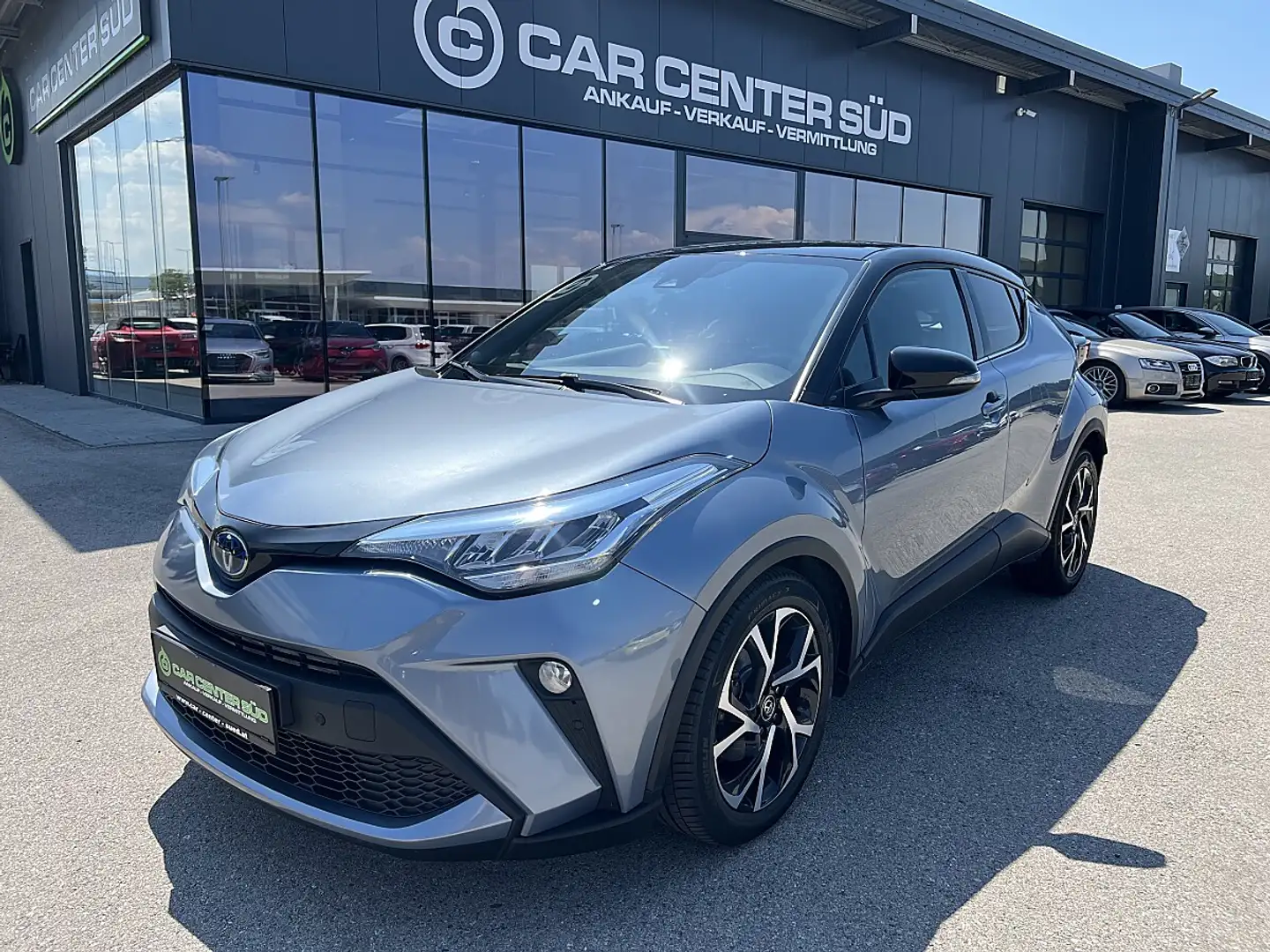 Toyota C-HR 1,8 Hybrid C-LUB CVT Grau - 1