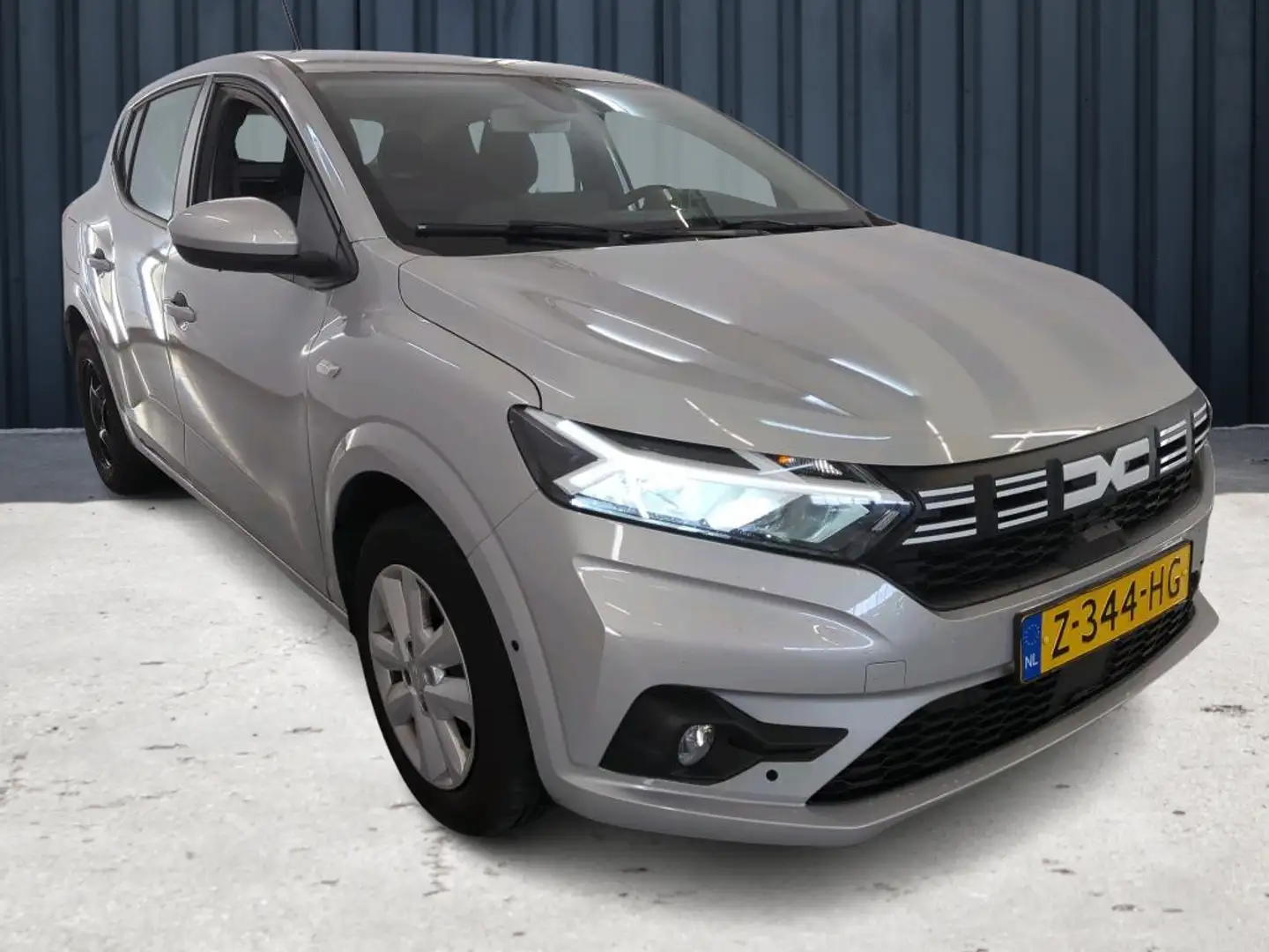 Dacia Sandero 1.0 TCe 100 ECO-G Expression LPG (92PK), 1e-Eig, B Grigio - 2