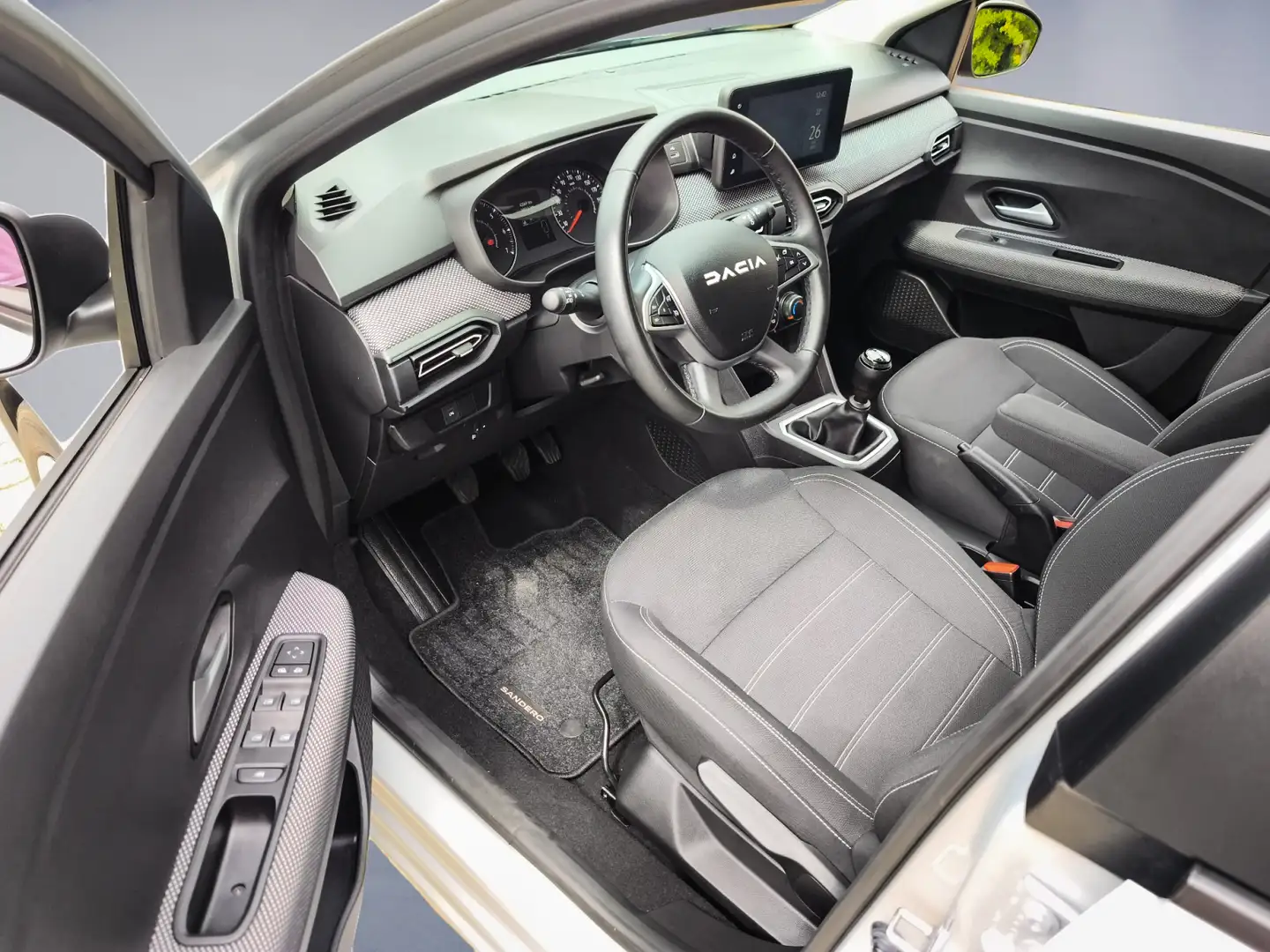 Dacia Sandero 1.0 TCe 100 ECO-G Expression LPG (92PK), 1e-Eig, B Grau - 2