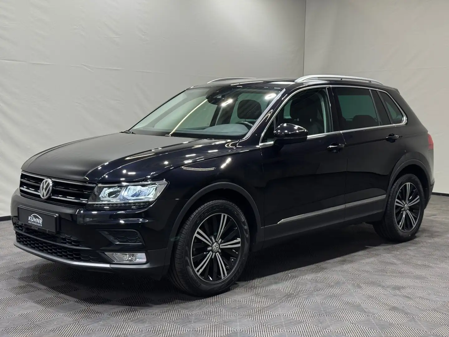 Volkswagen Tiguan Comfortline 1.4 TSI | PANO AHK LED NAVI Noir - 2