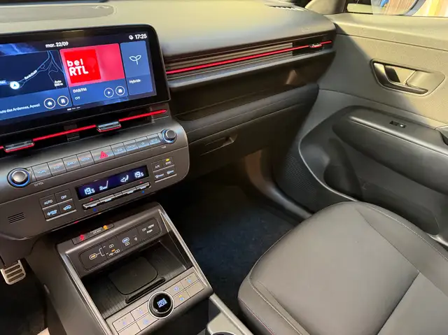 Hyundai Kona view 9