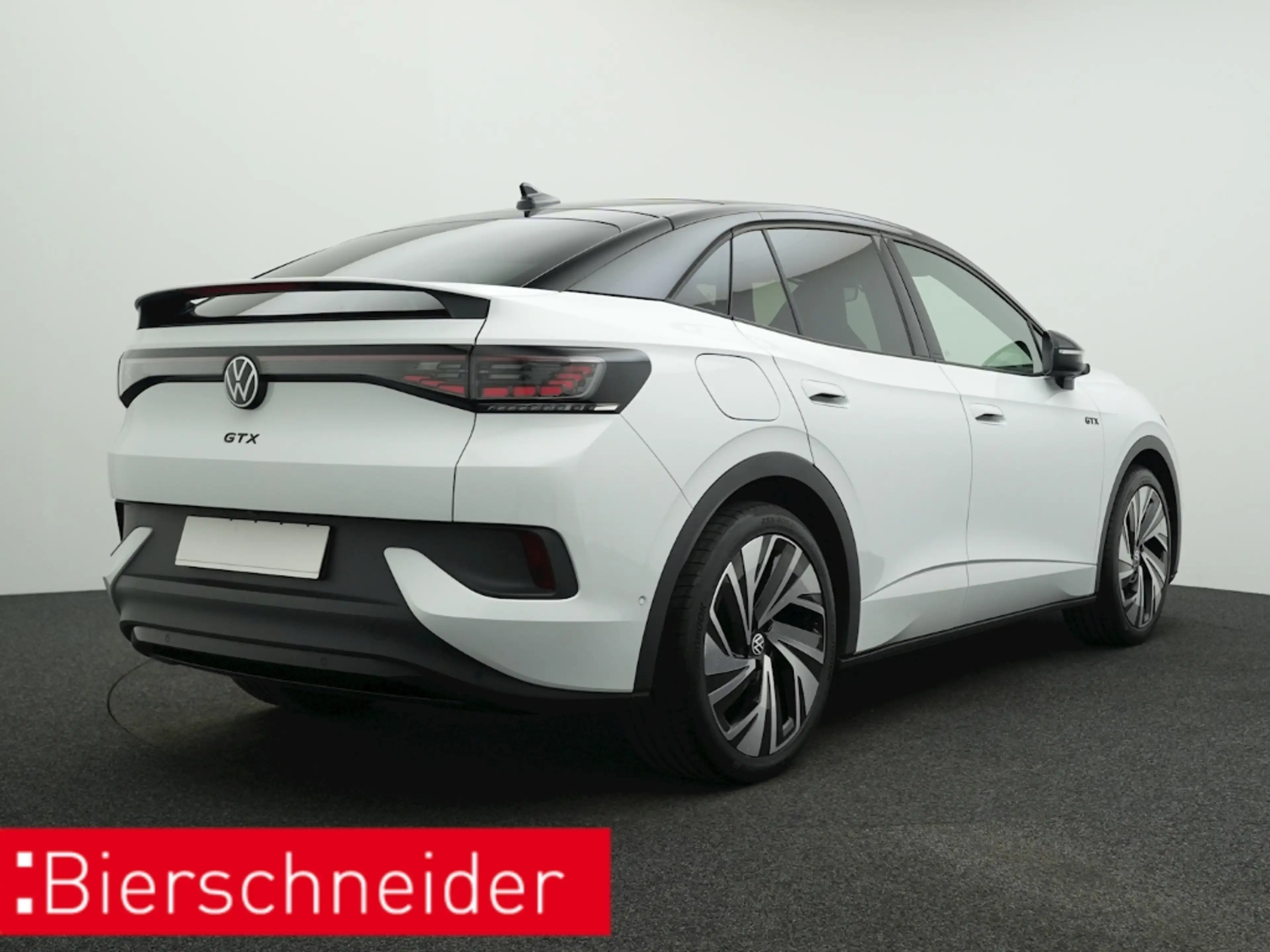 Volkswagen ID.5 GTX NAVI AHK PANO LED — photo 6