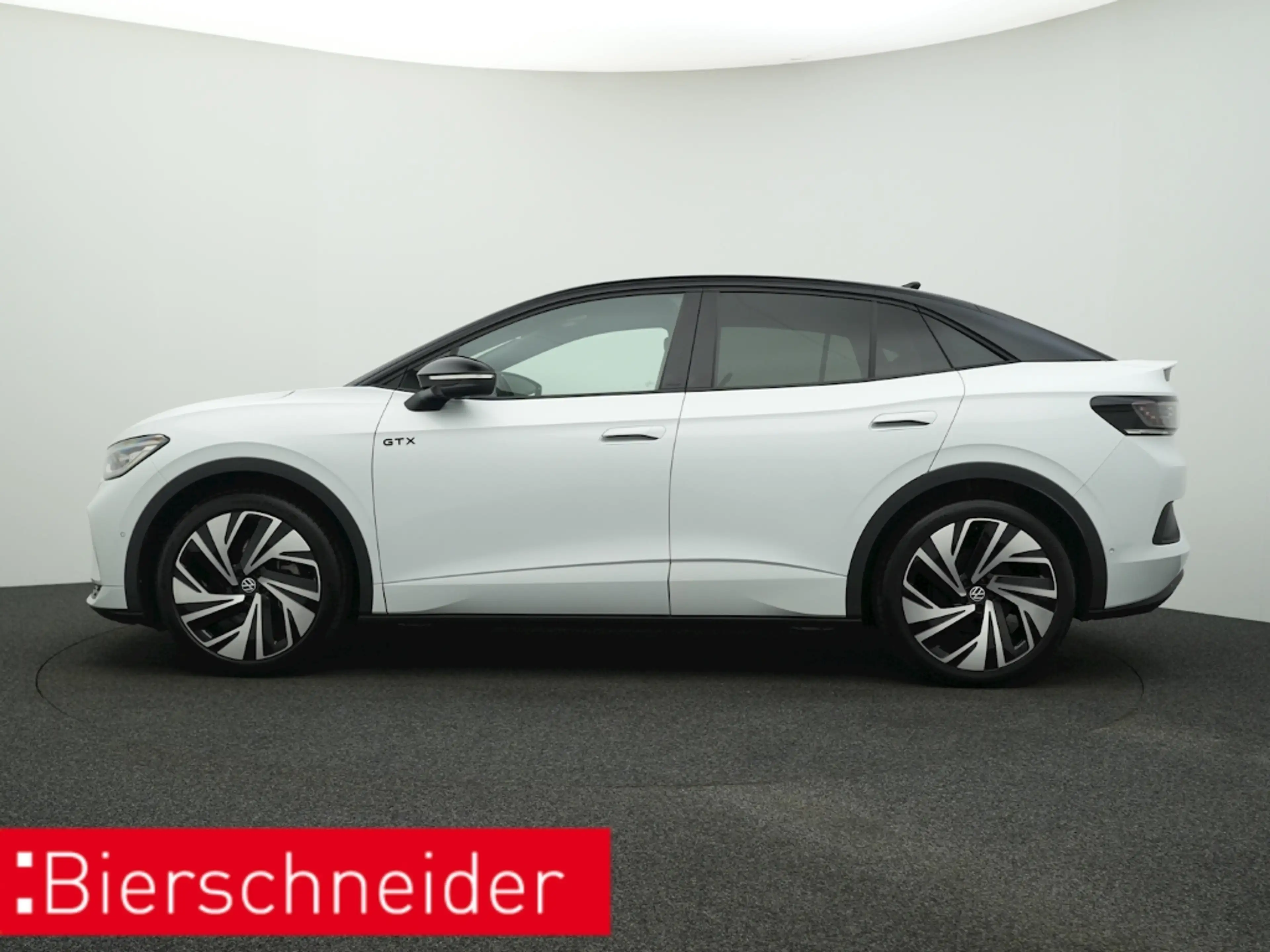 Volkswagen ID.5 GTX NAVI AHK PANO LED — photo 3