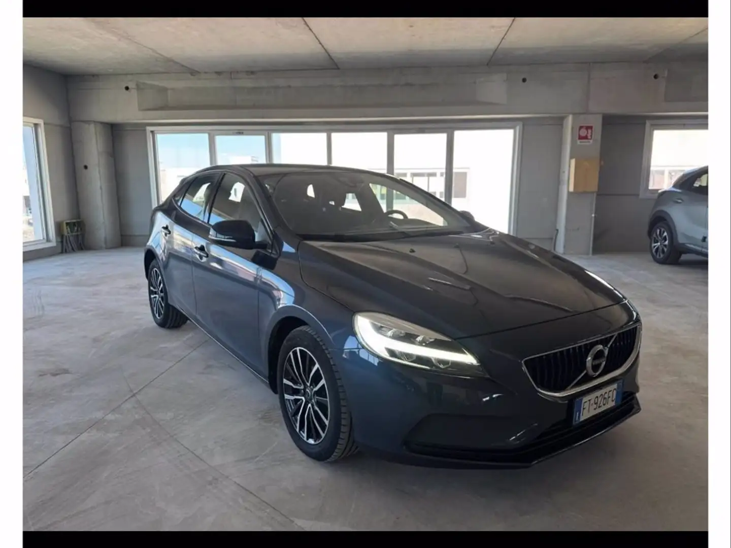 Volvo V40 2.0 d2 business plus geartronic my19 Nero - 2