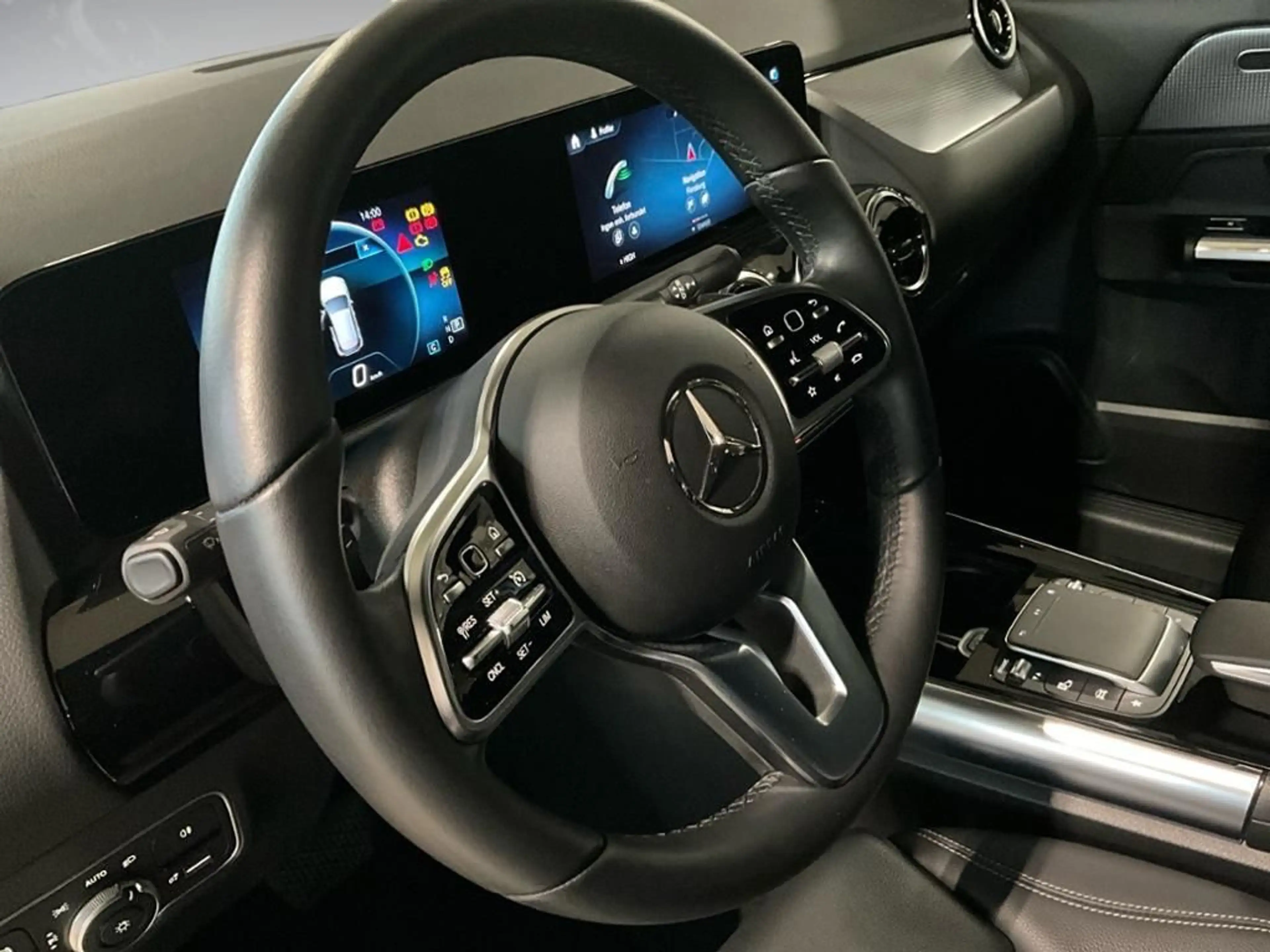 Mercedes-Benz GLA 200 Progressive AUT Kam. KlimaA LED LM Navi — photo 6