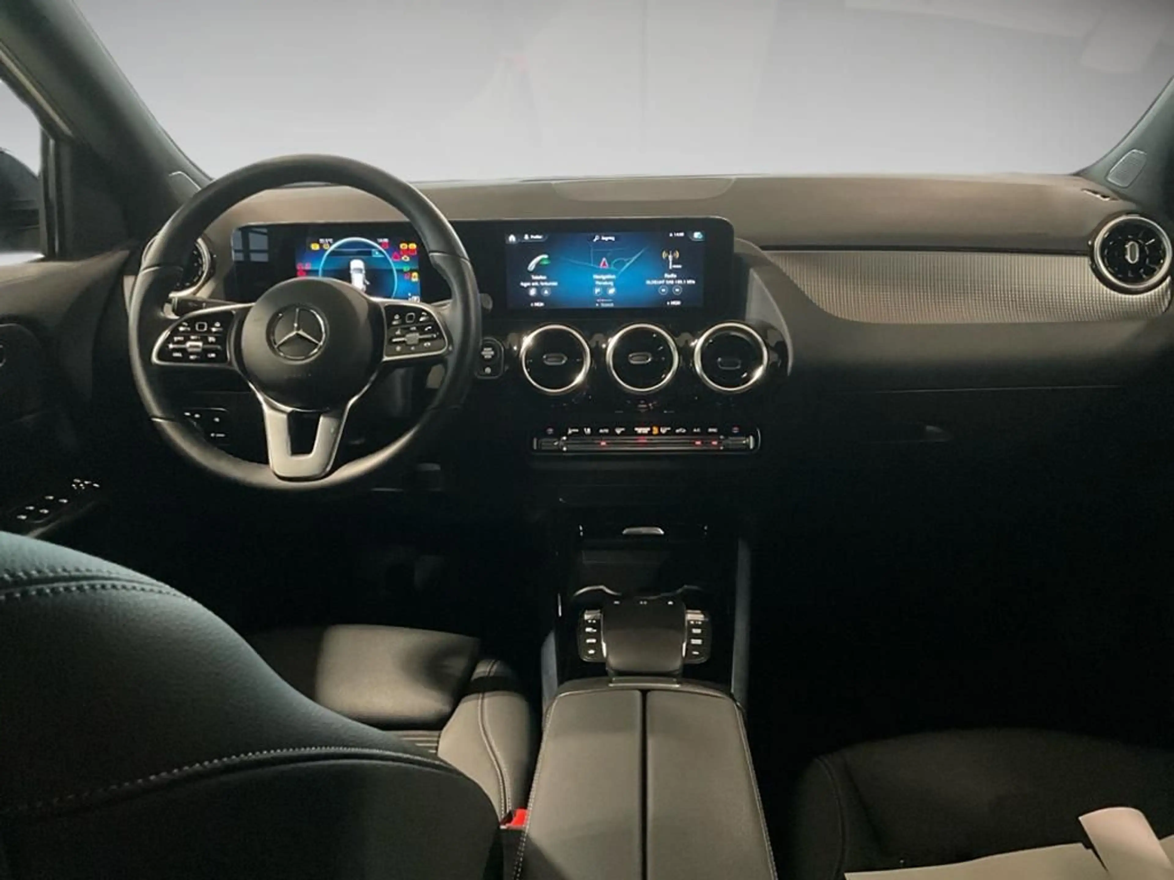 Mercedes-Benz GLA 200 Progressive AUT Kam. KlimaA LED LM Navi — photo 8