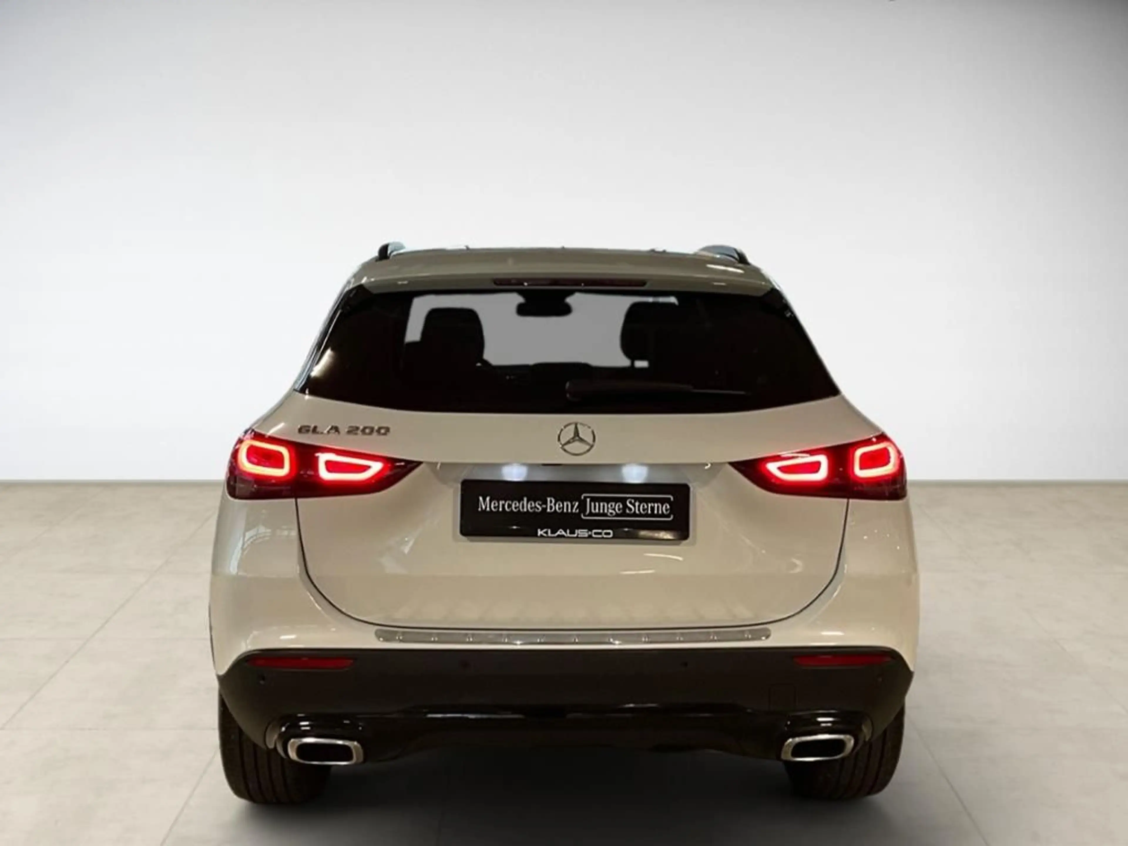 Mercedes-Benz GLA 200 Progressive AUT Kam. KlimaA LED LM Navi — photo 13