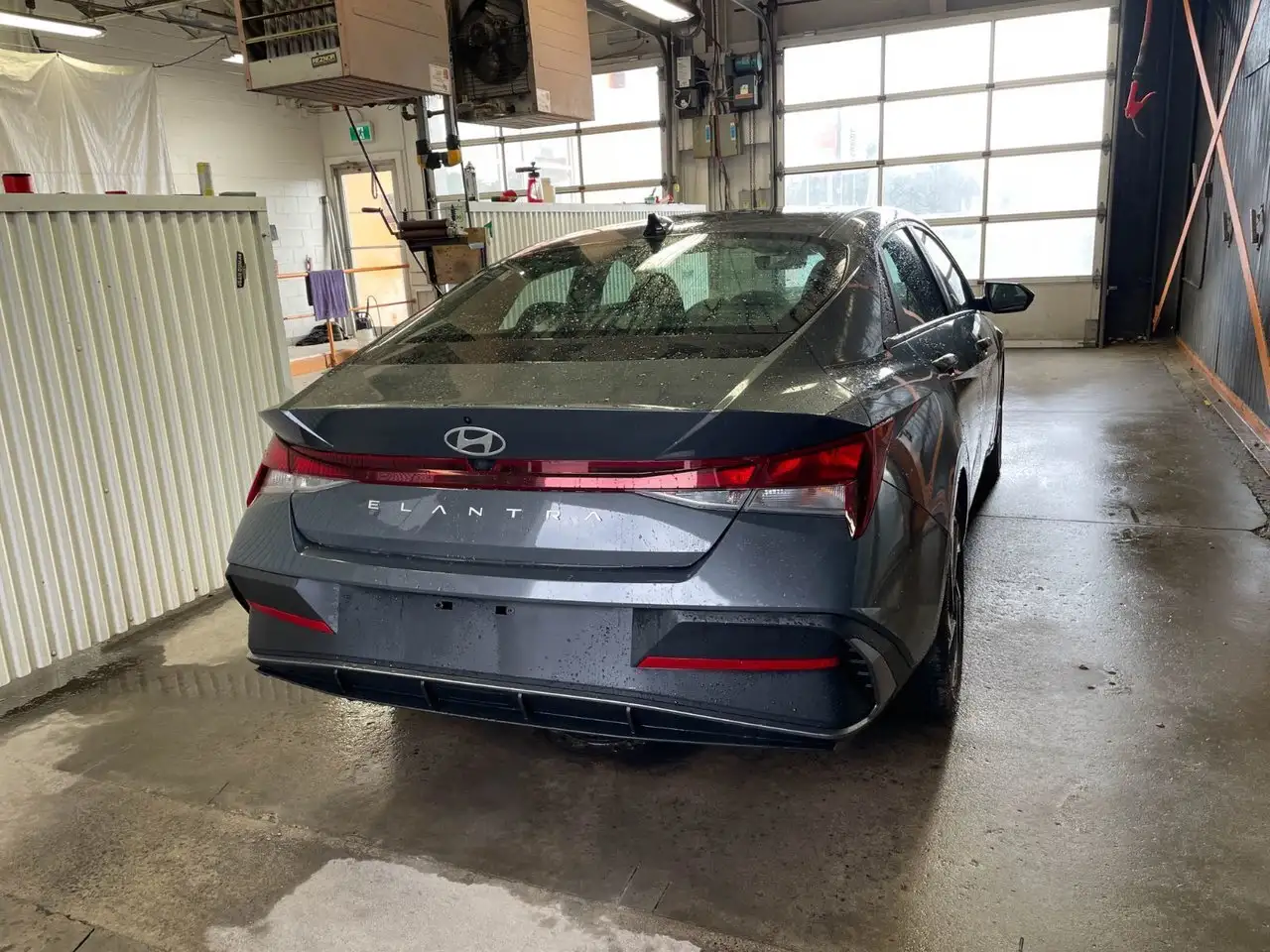 Hyundai ELANTRA снимка Hyundai ELANTRA
