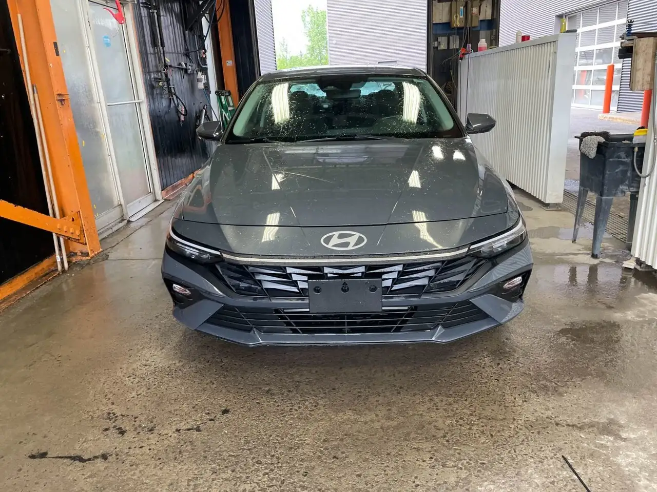 Hyundai ELANTRA снимка Hyundai ELANTRA