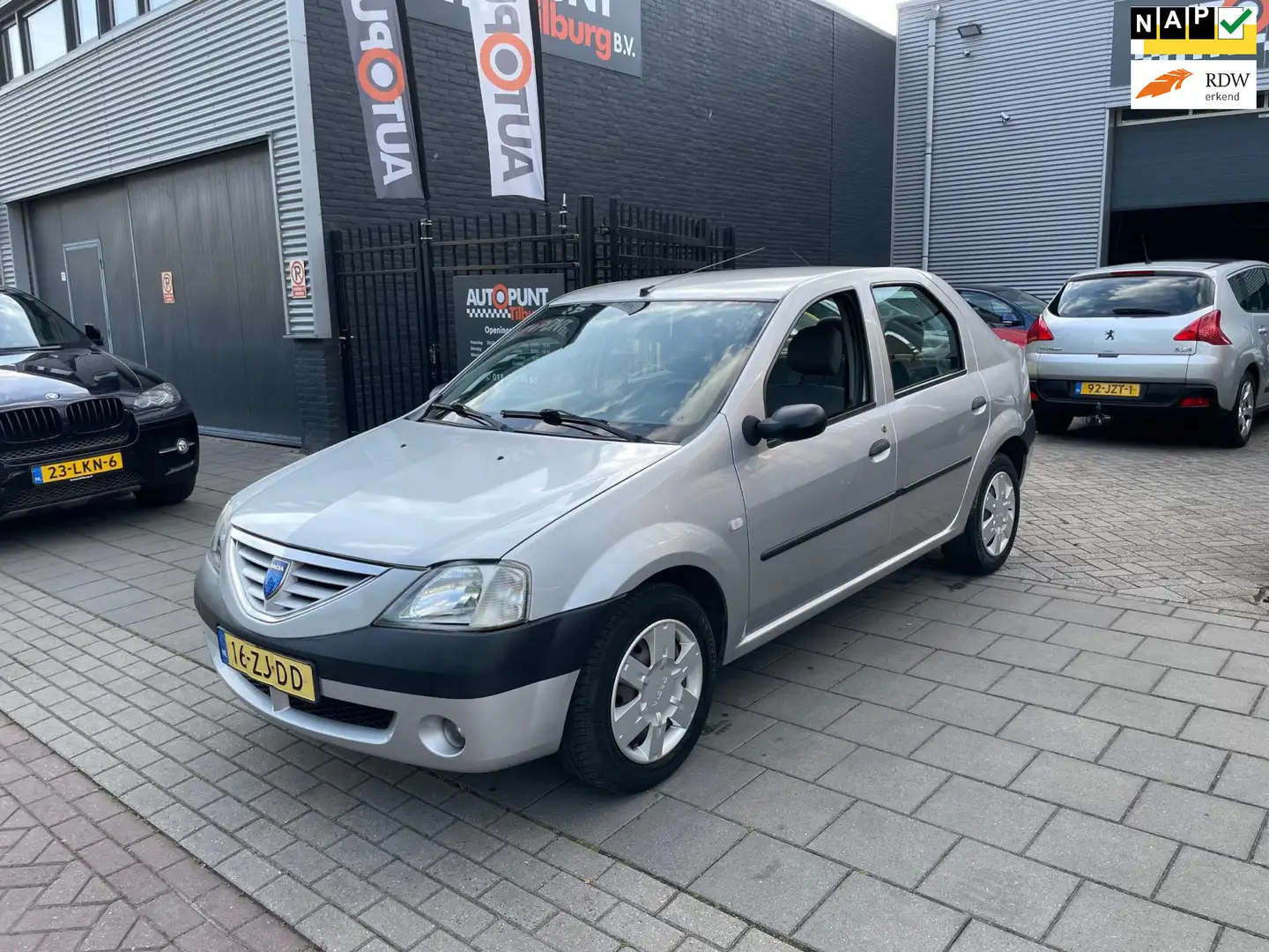 Dacia Logan 1.6 Lauréate 1e Eigenaar! NAP APK Szürke - 1