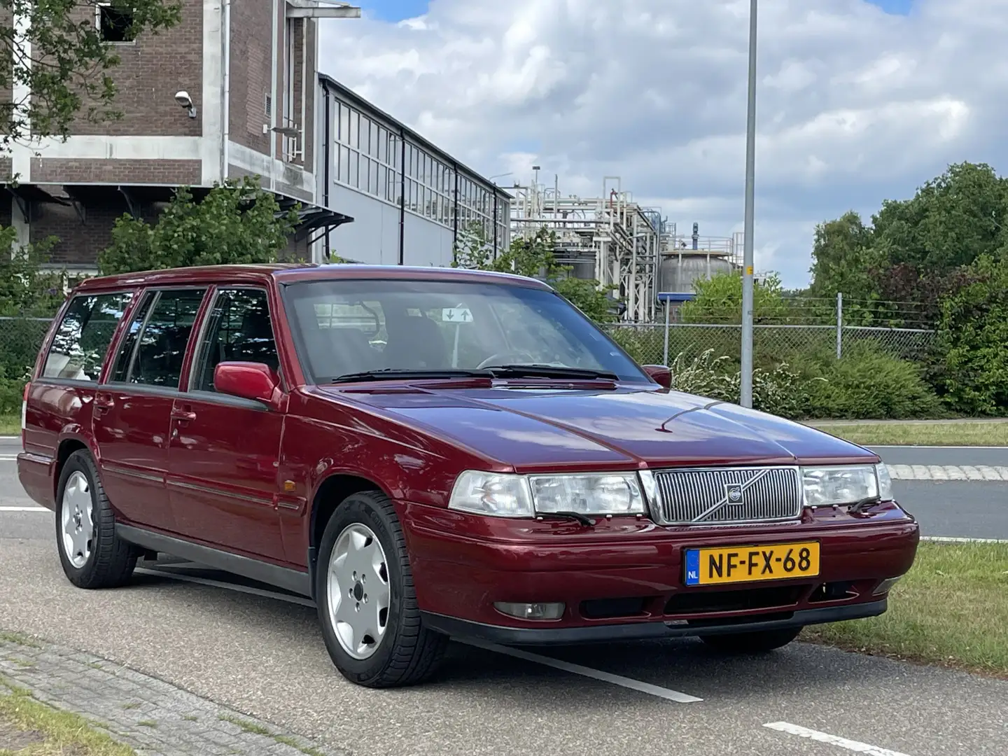 Volvo 960 3.0 Prestige-Line | Origineel NL | 2e Eigenaar ! | Rot - 1
