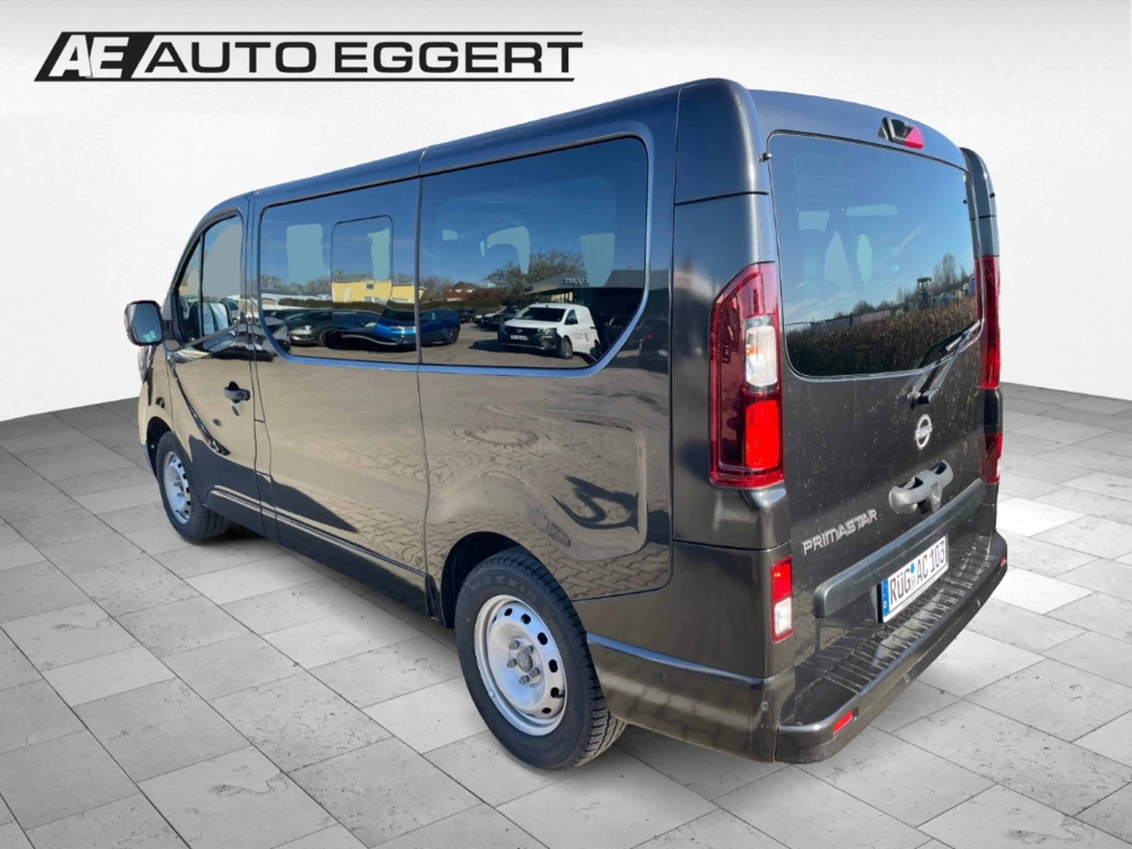 Nissan Primastar Kombi L1H1 2,8t Tekna Navi 360 Kamera LED ACC Appl — photo 4