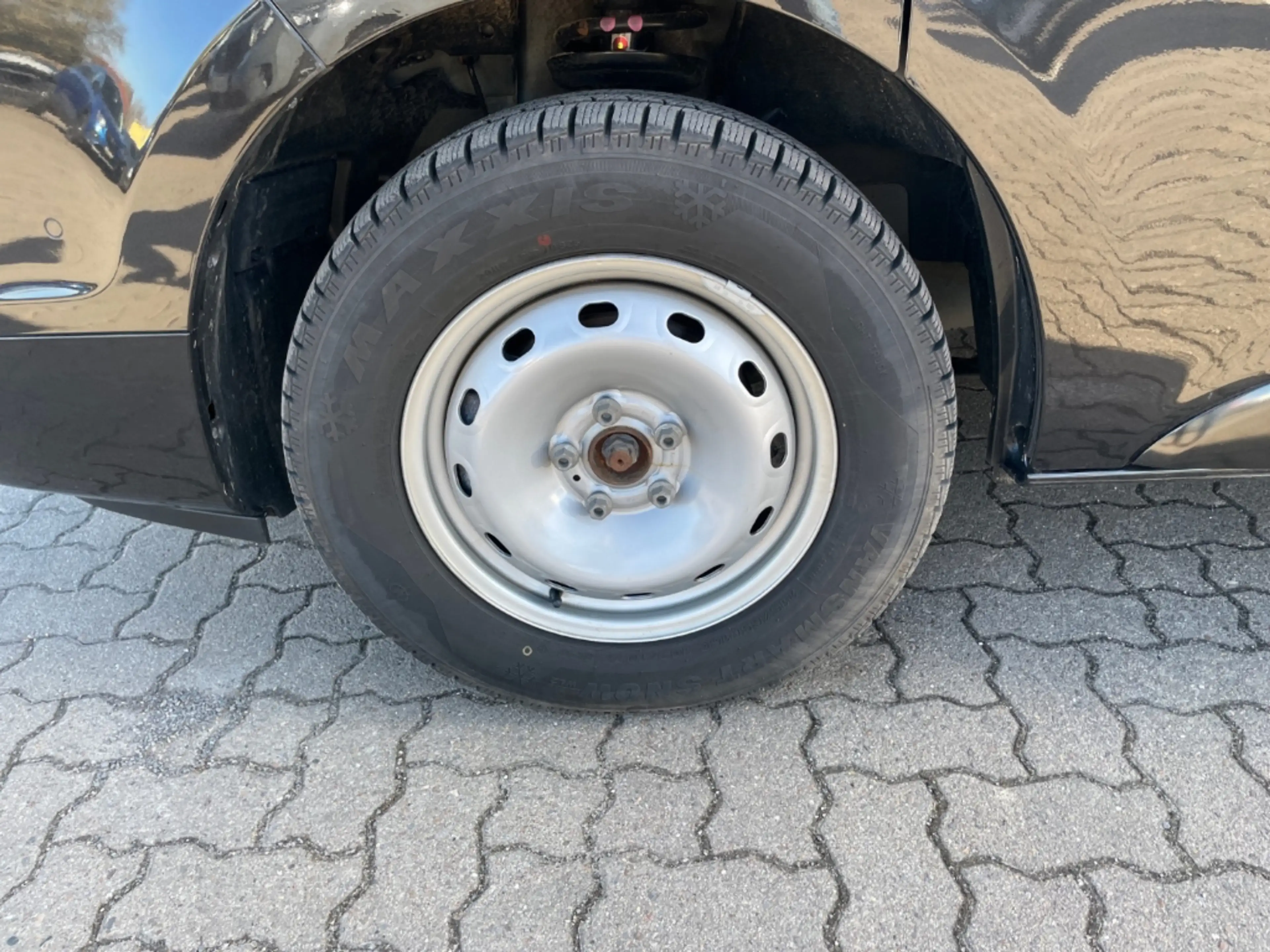 Nissan Primastar Kombi L1H1 2,8t Tekna Navi 360 Kamera LED ACC Appl — photo 6