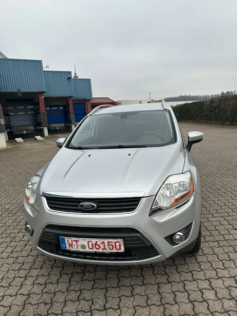 Ford Kuga Champions Edition Argent - 2