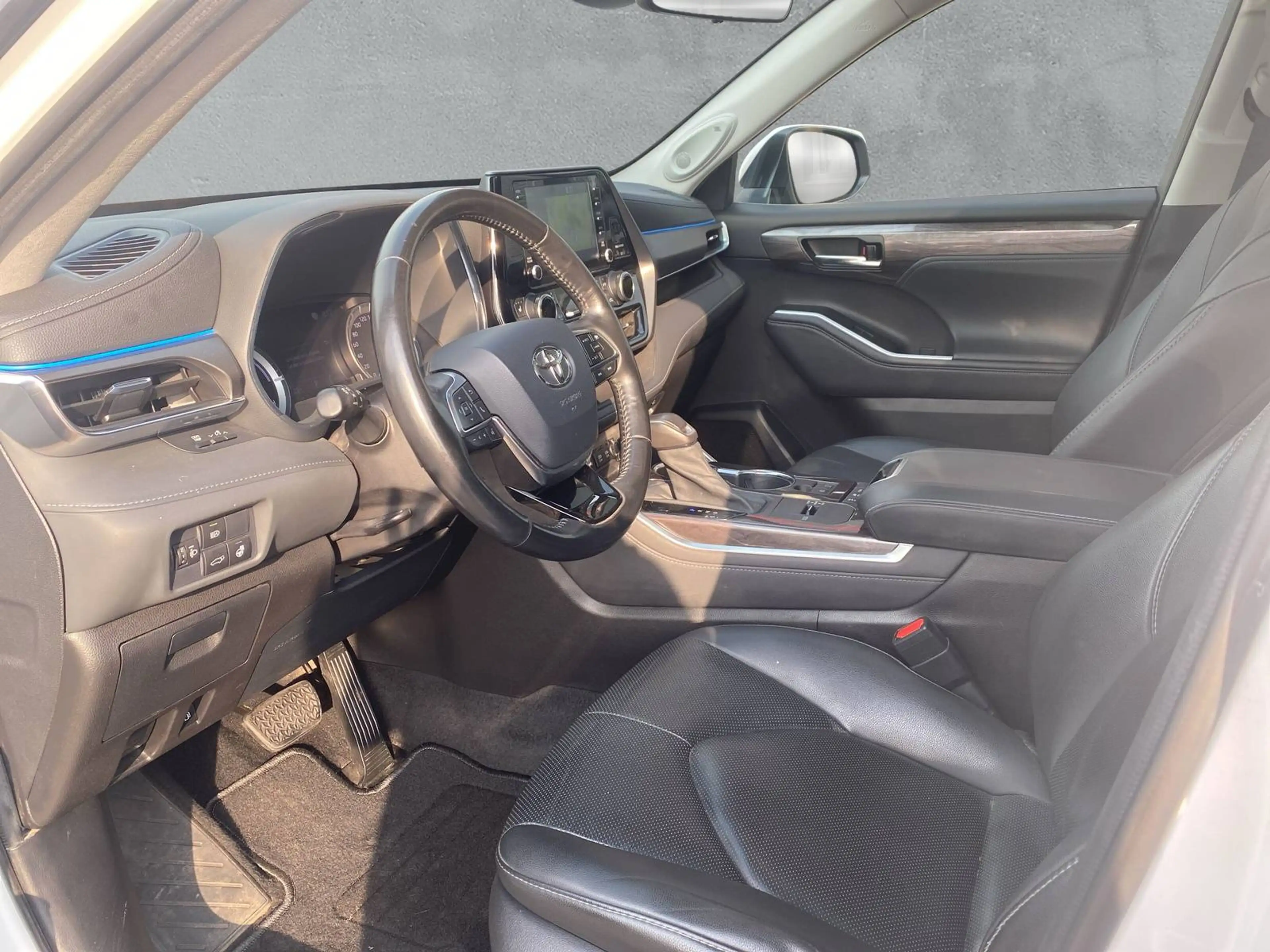 Toyota Highlander Hybrid Executive — photo 9