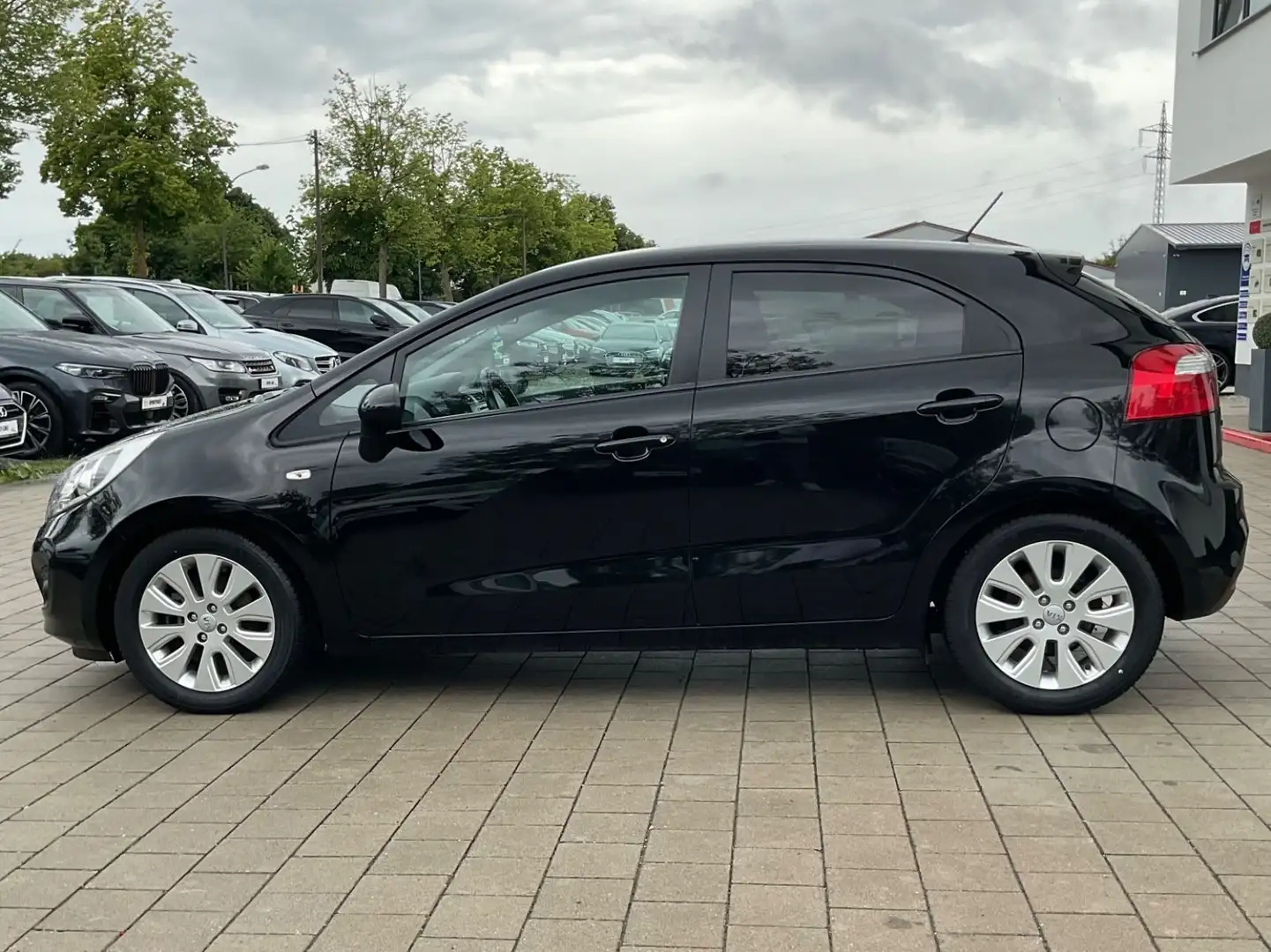 Kia Rio Dream Team ABS Alu ESP Isofix SHZ Nero - 2
