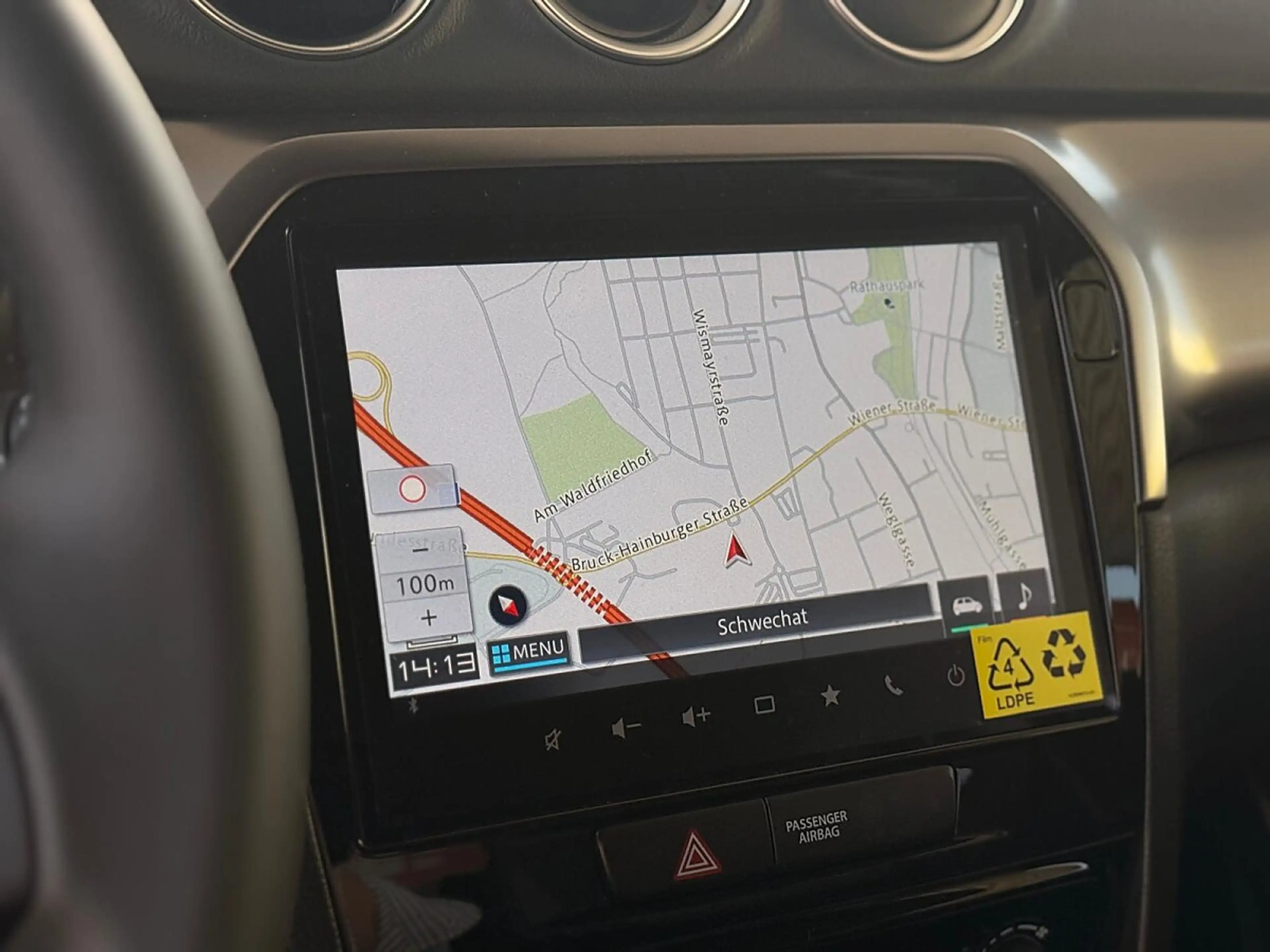 Suzuki Vitara 1,4 Hybrid ALLGRIP shine — photo 14